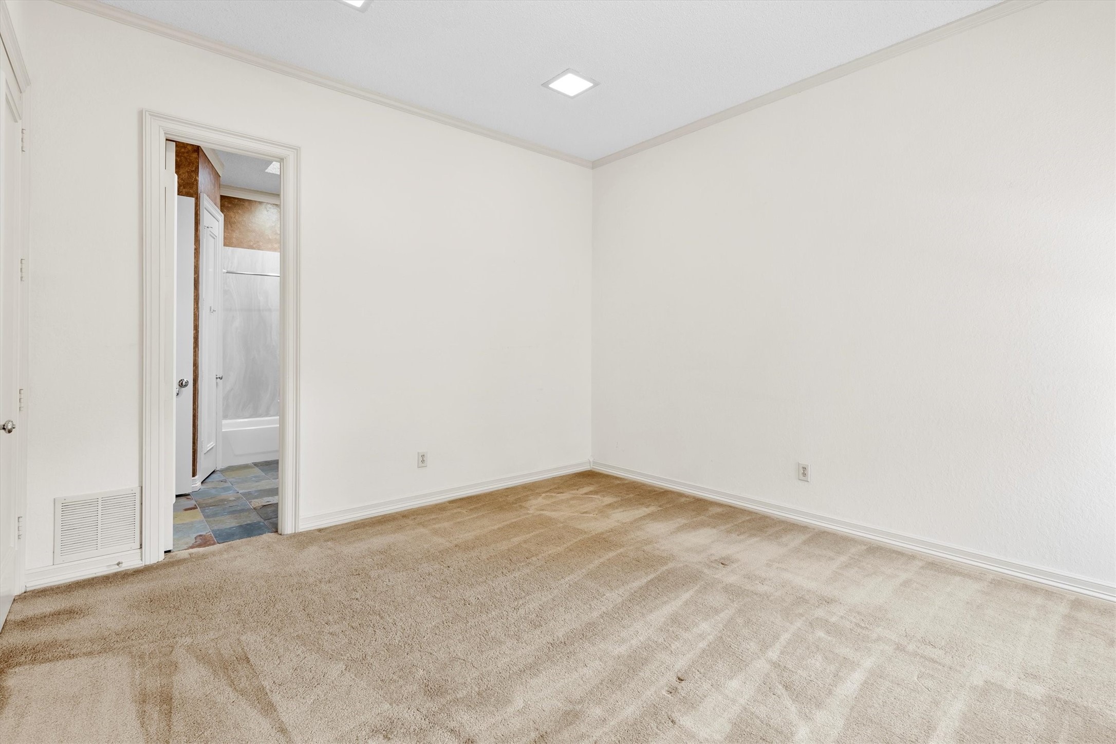 5600 Willow Bend Court