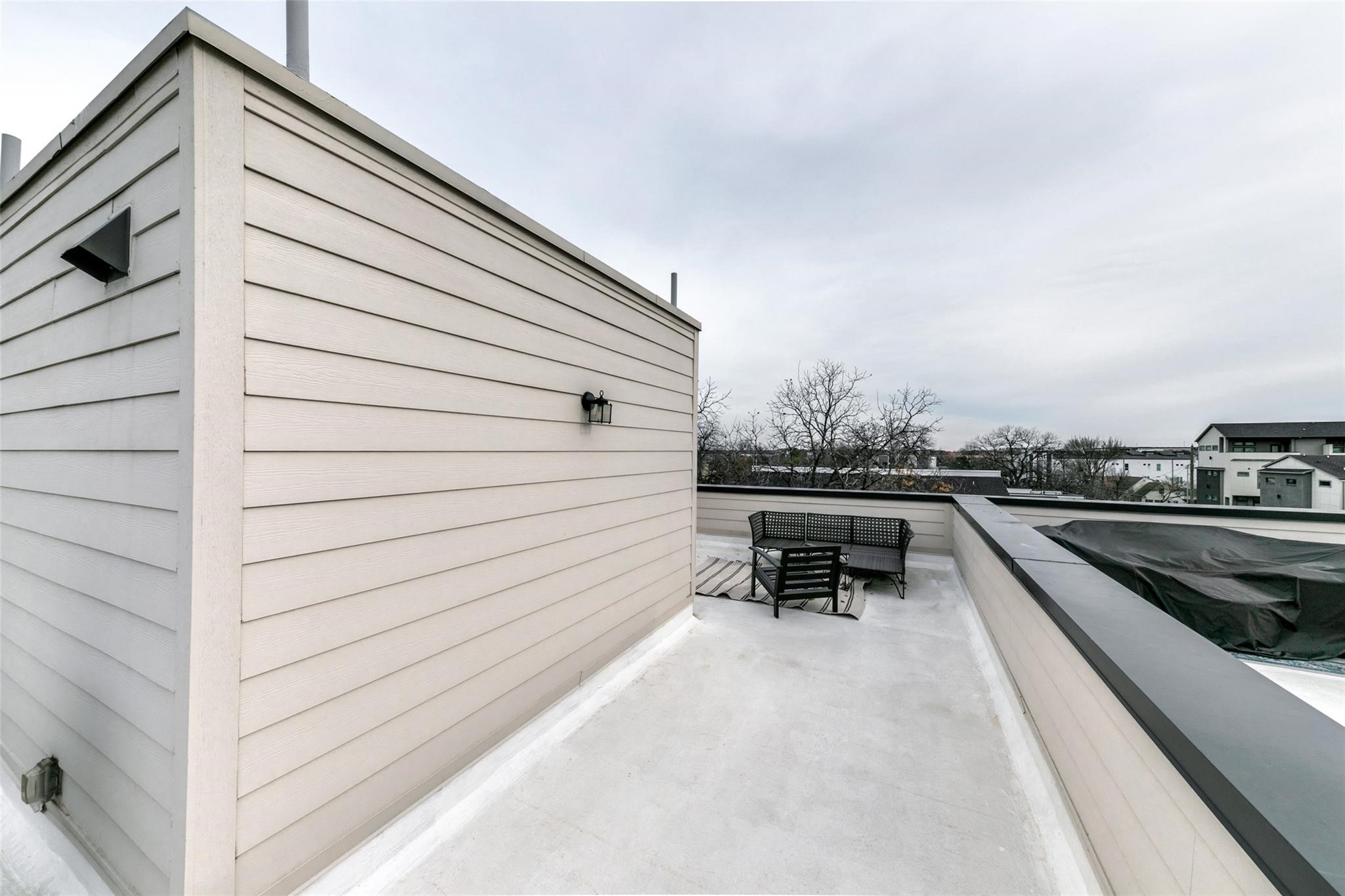 4205 Roseland Avenue 203