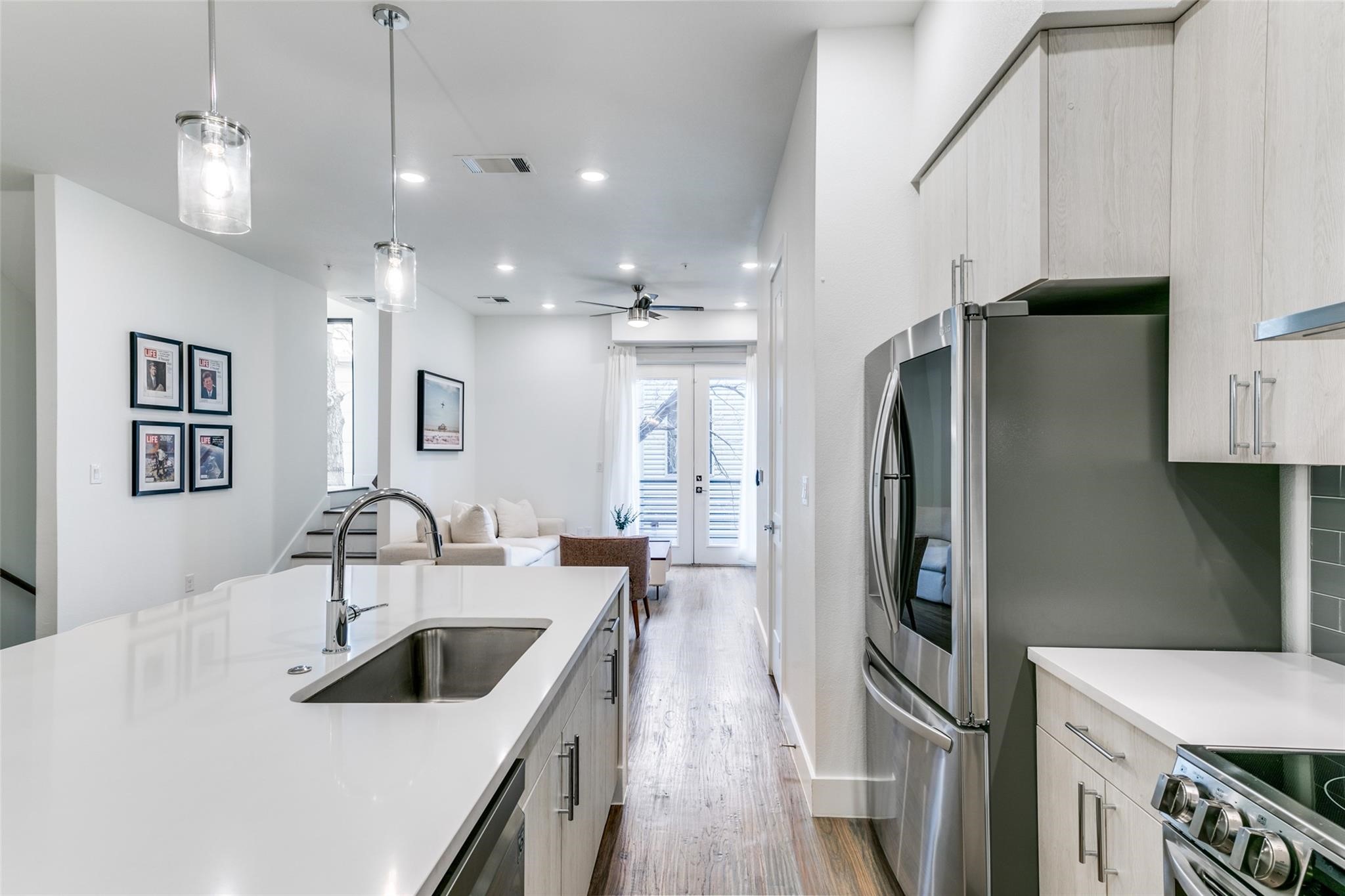 4205 Roseland Avenue 203