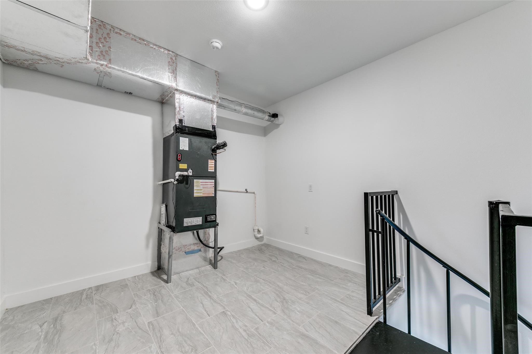 4205 Roseland Avenue 203