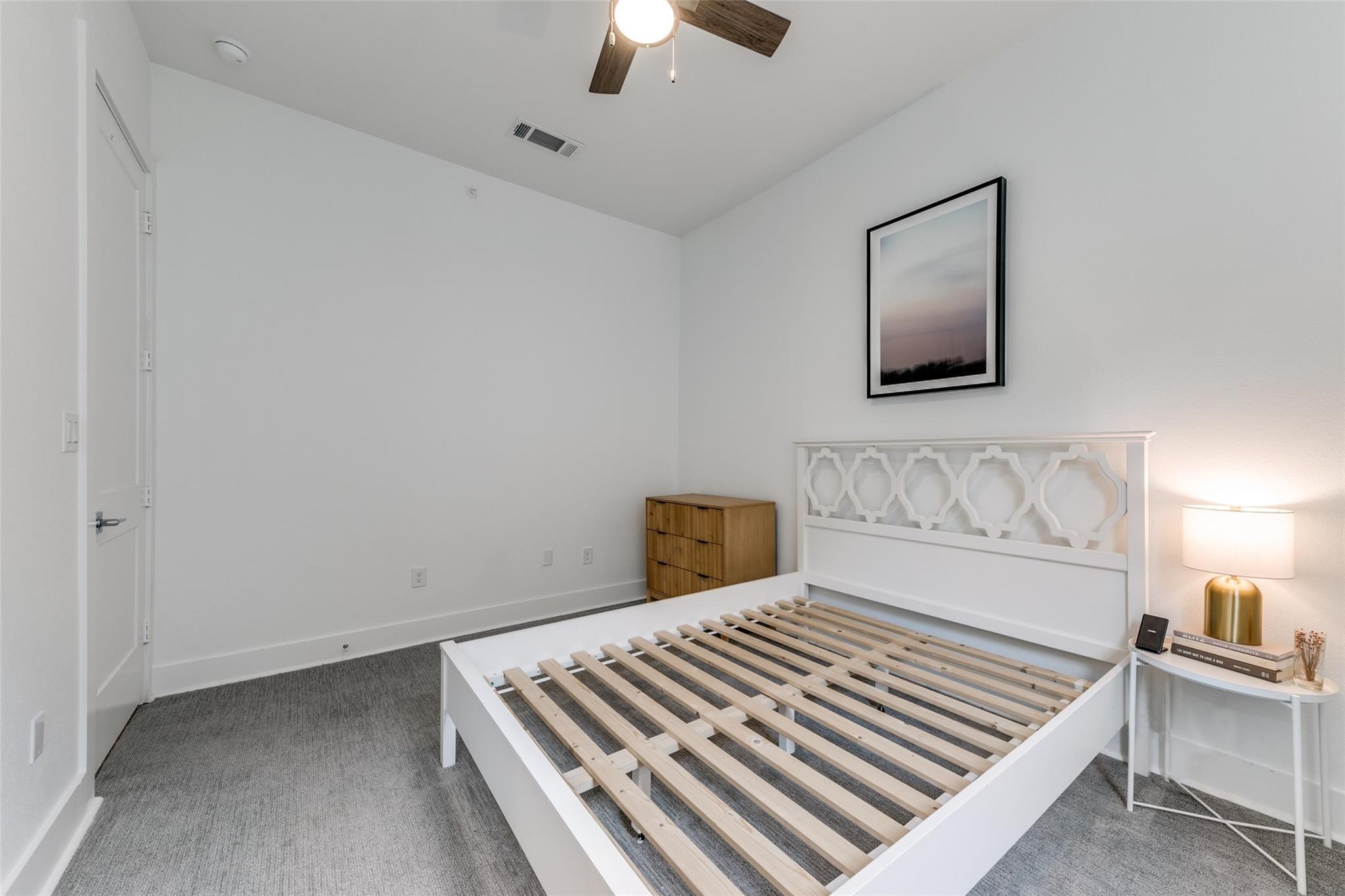 4205 Roseland Avenue 203