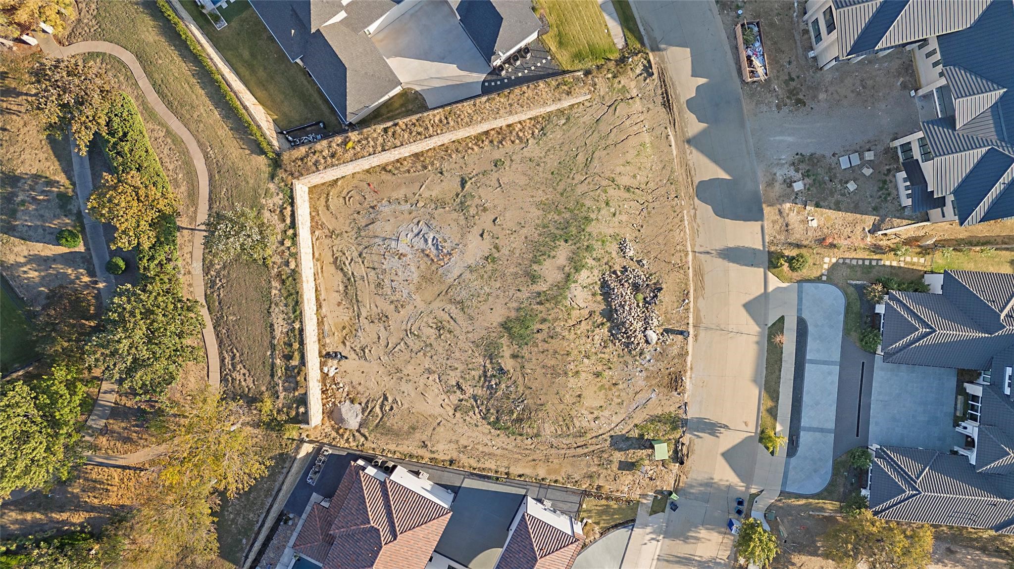 2316 Silvertable Drive