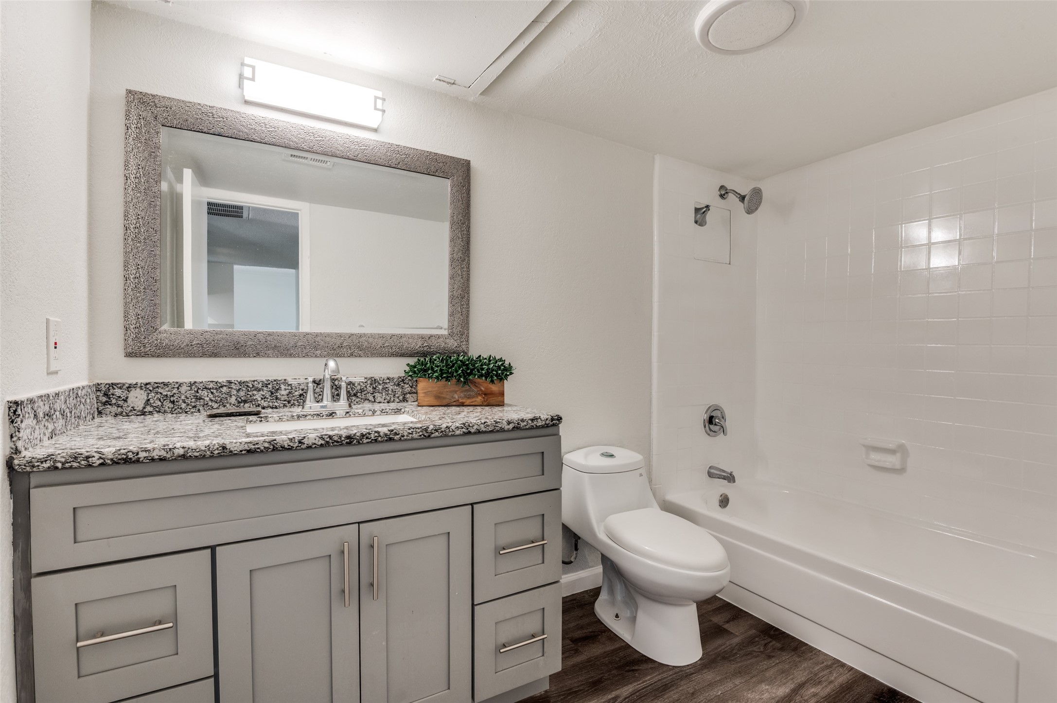 4859 Cedar Springs Road 254