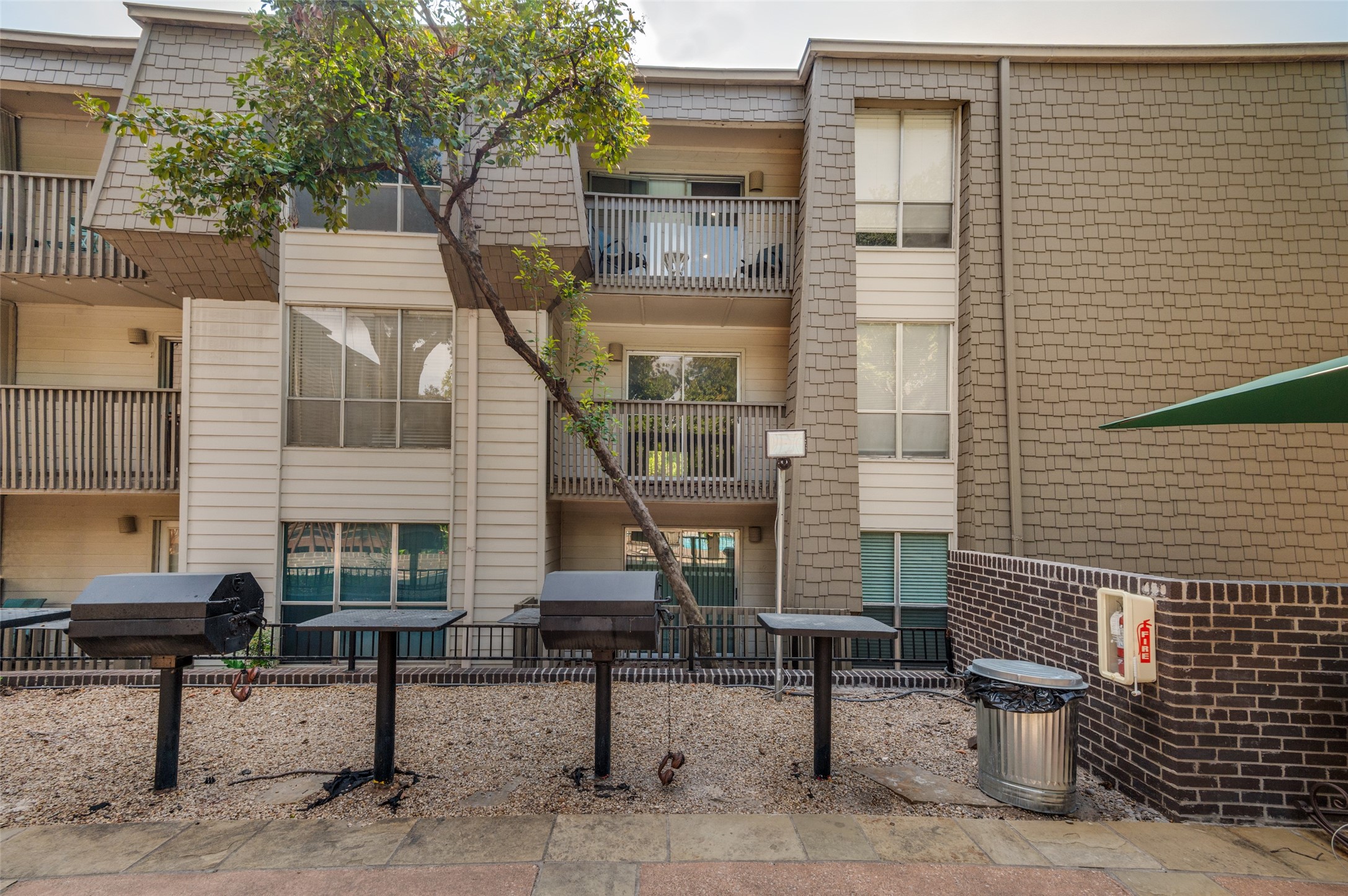 4859 Cedar Springs Road 254