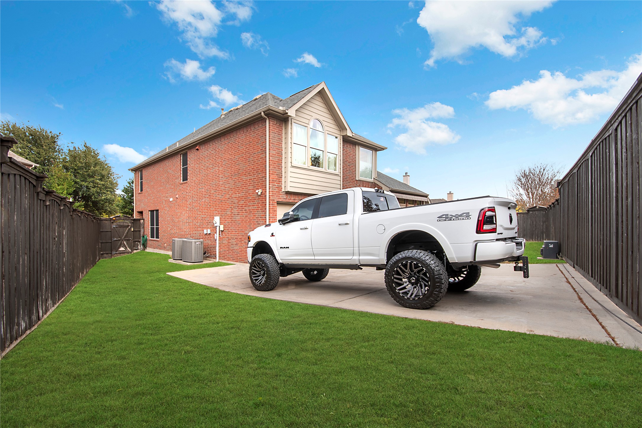 11601 Forestbrook Drive