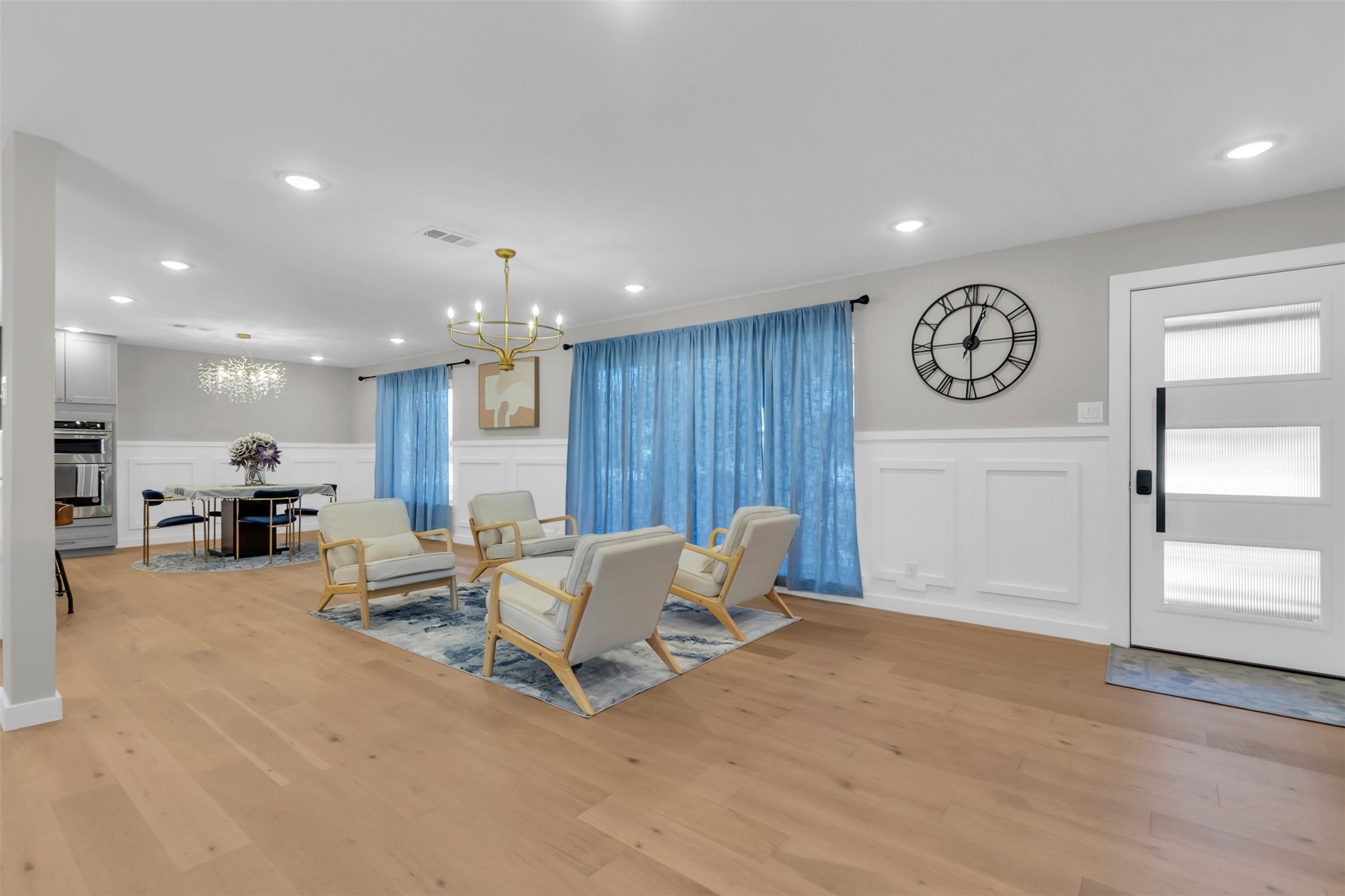 11107 Hillcrest Road