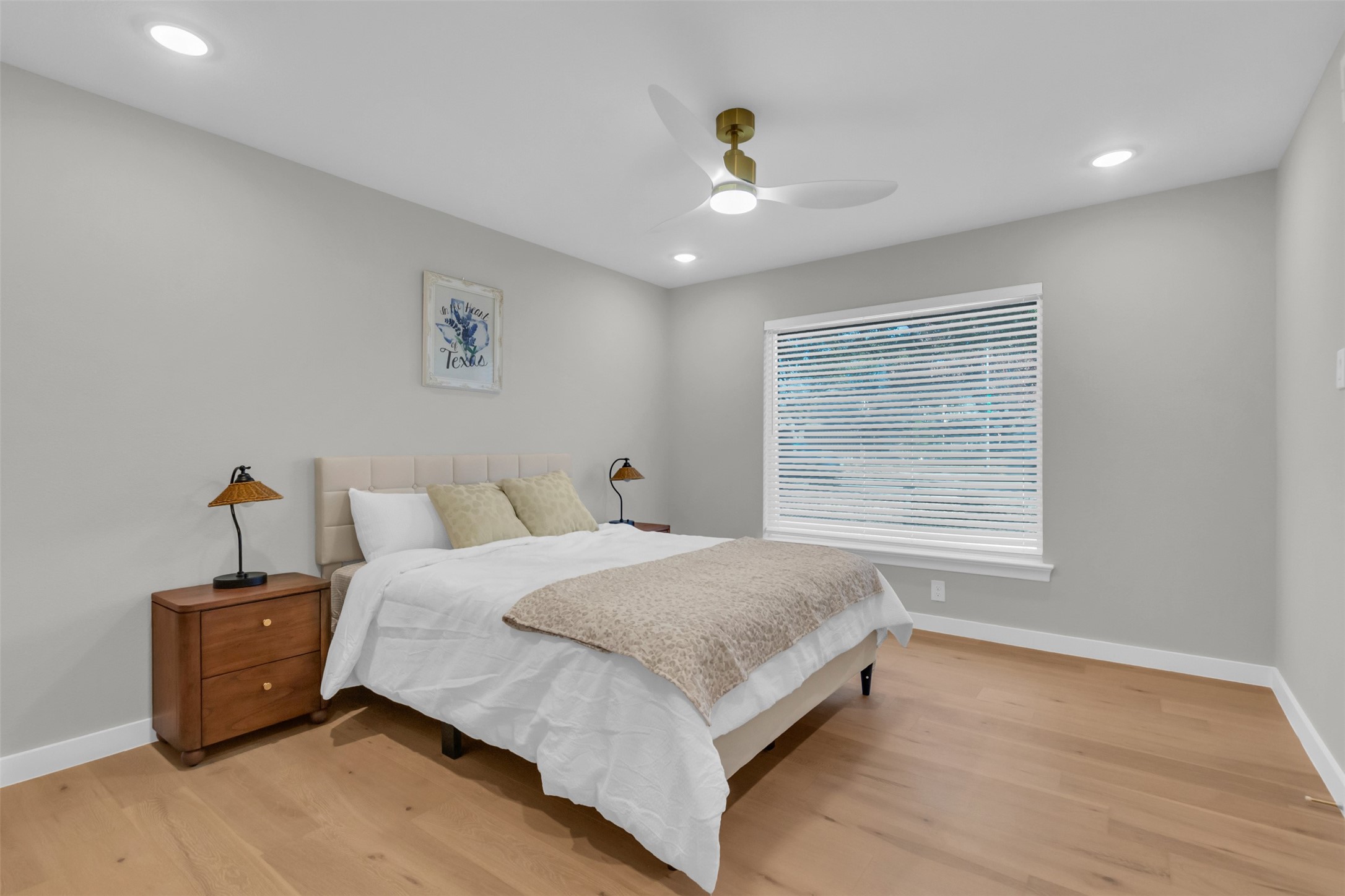 11107 Hillcrest Road