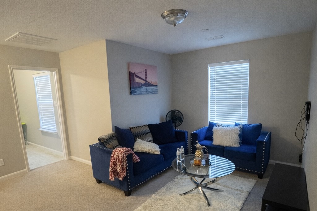 5015 Royal Springs Drive