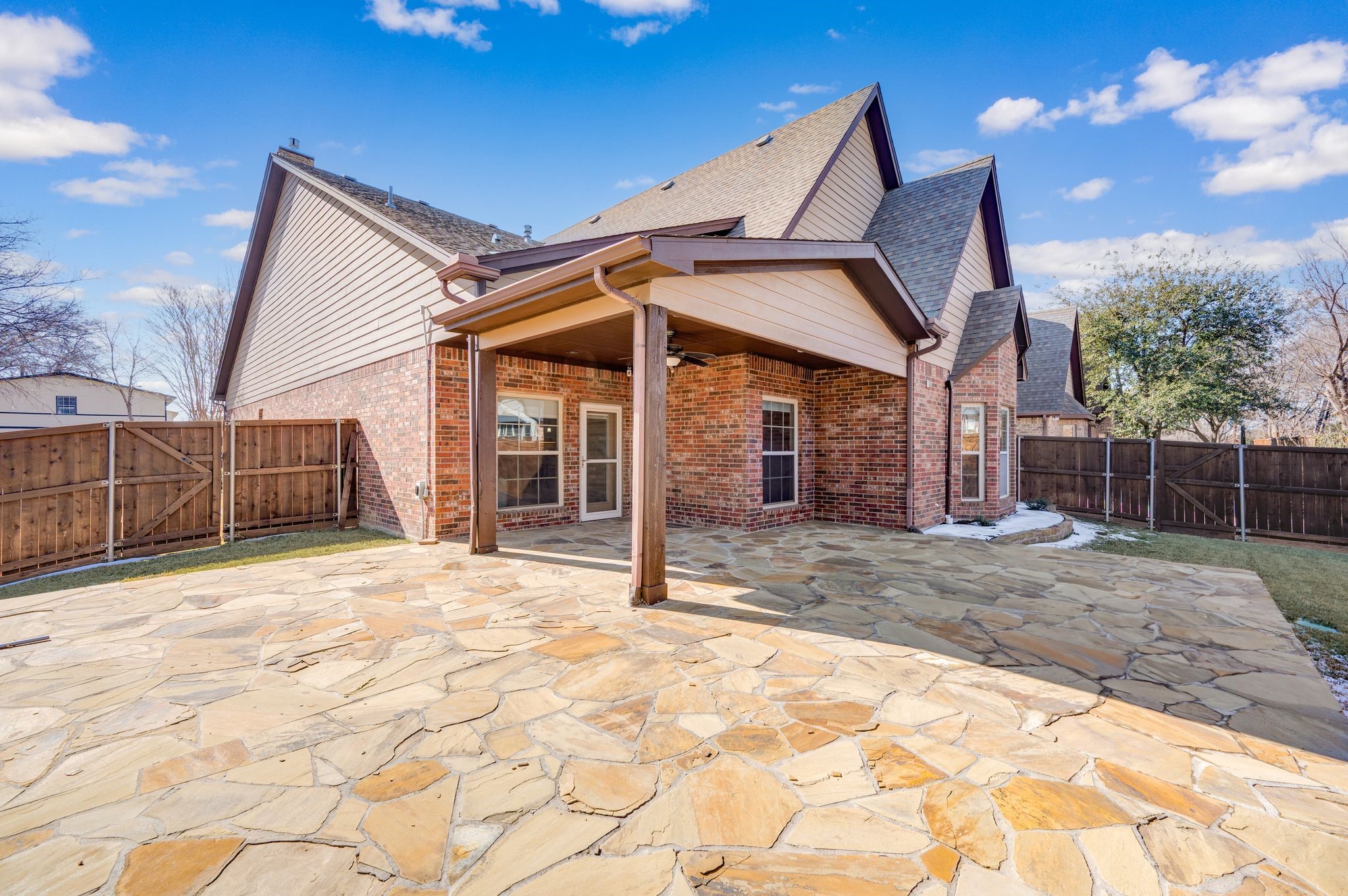 223 Wood Street 501
