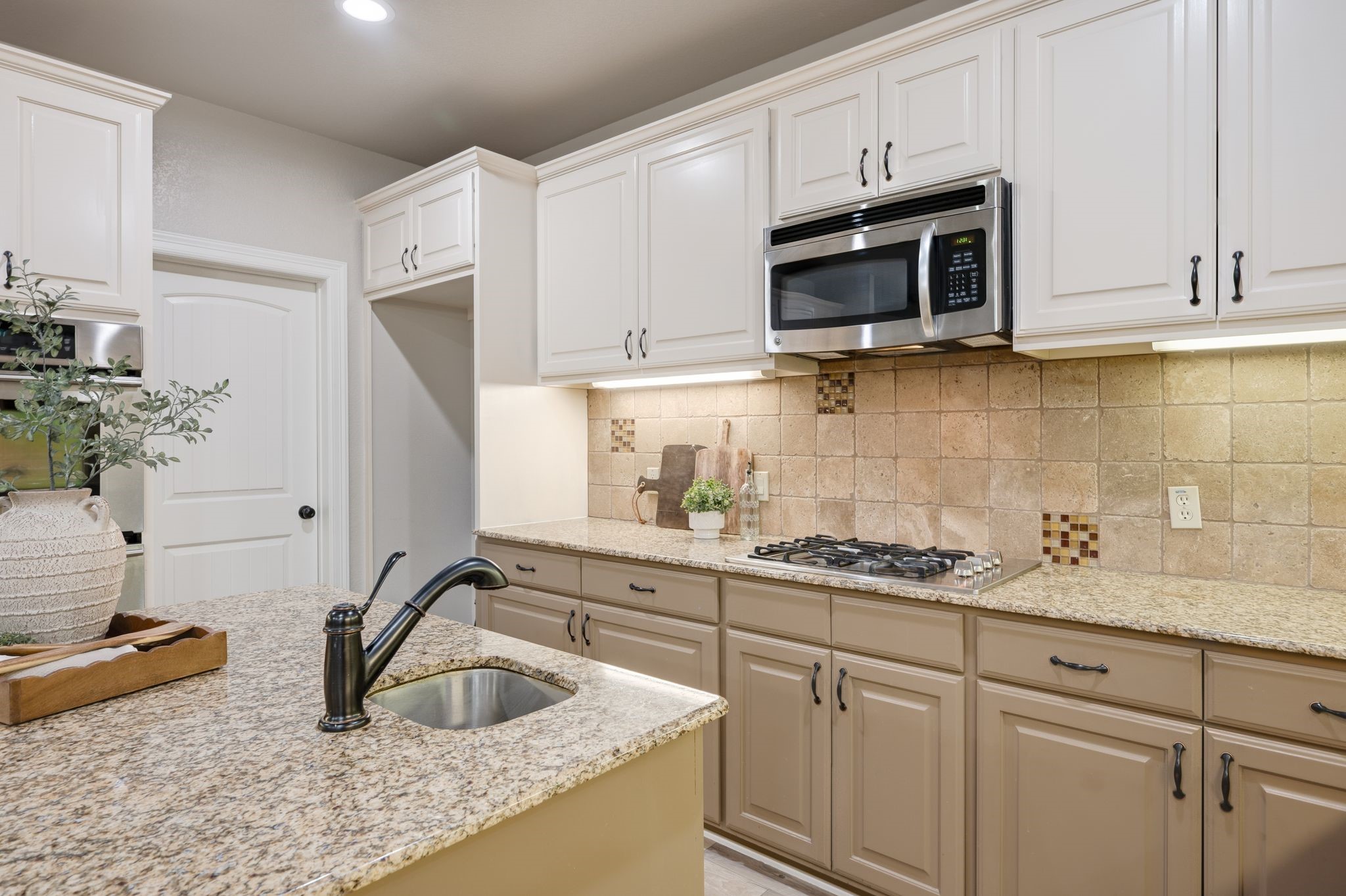 223 Wood Street 501
