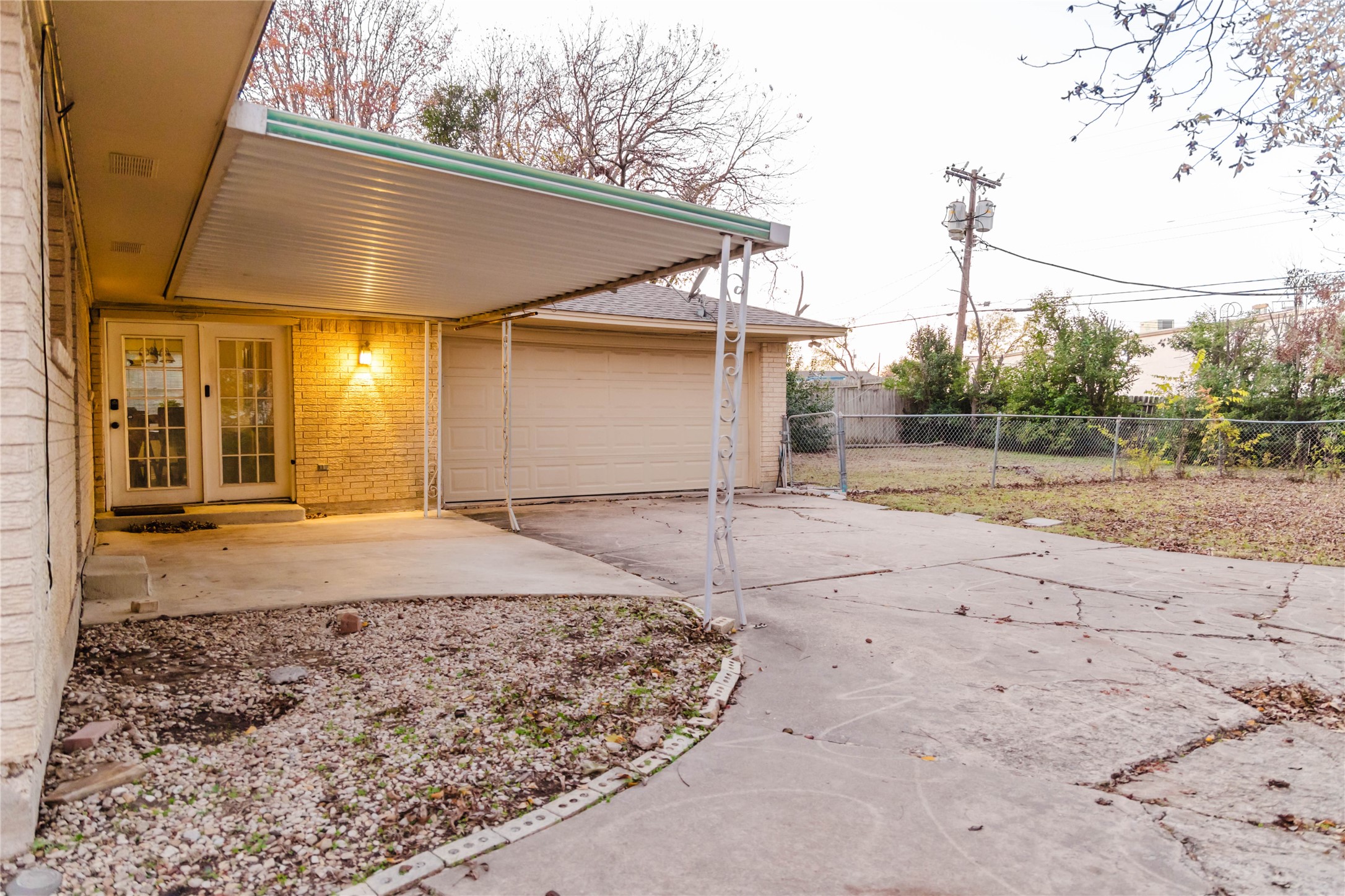 317 Willow Wood Lane