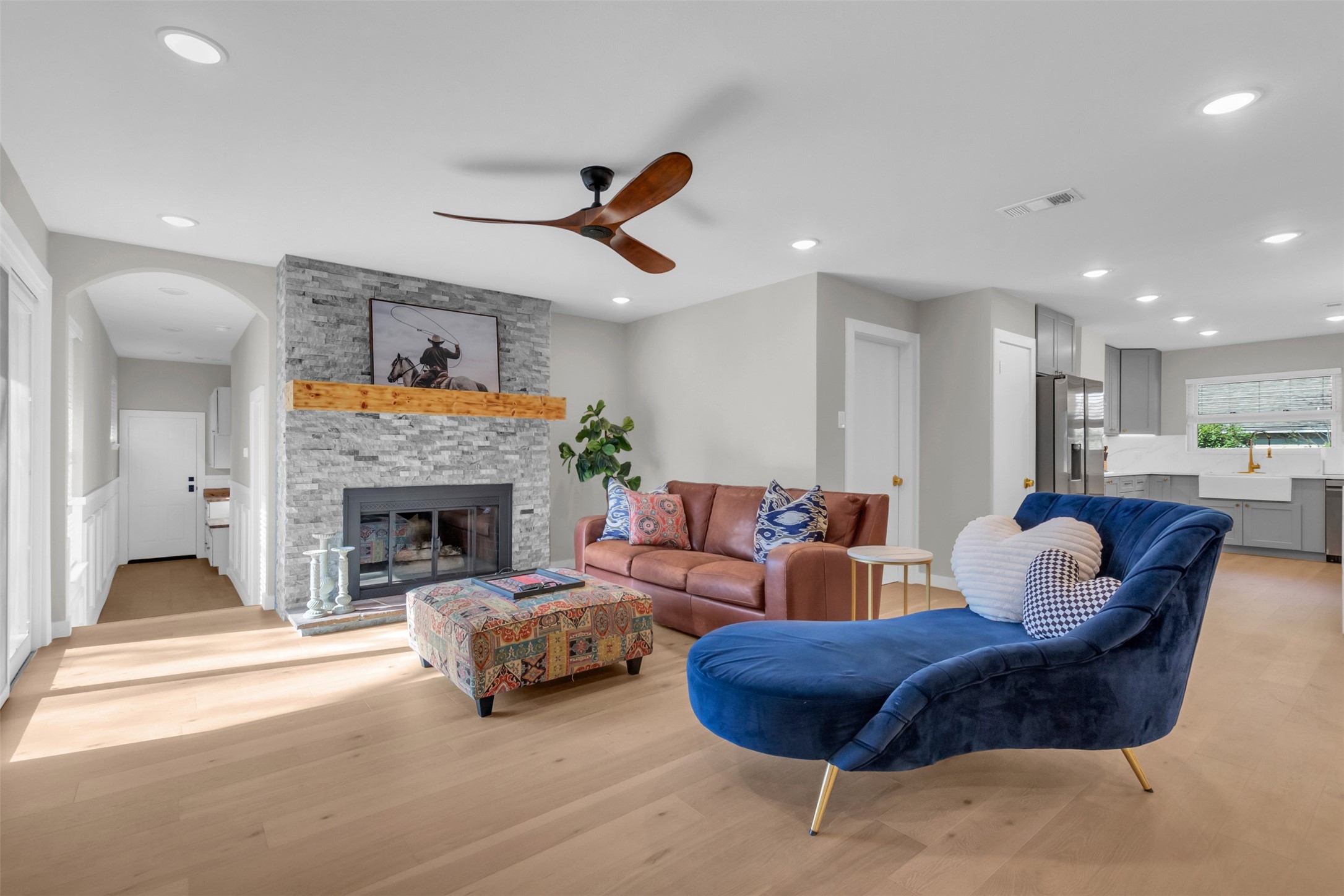 11107 Hillcrest Road