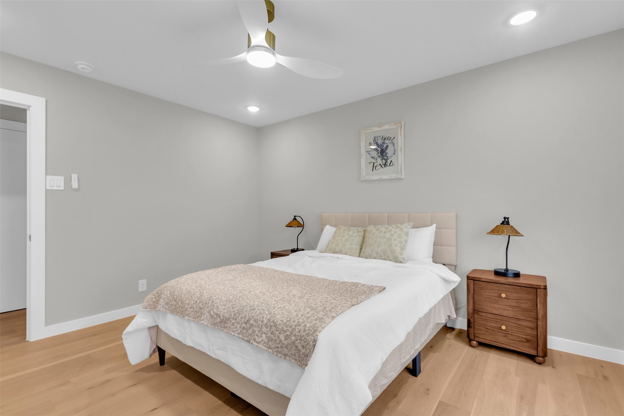 11107 Hillcrest Road