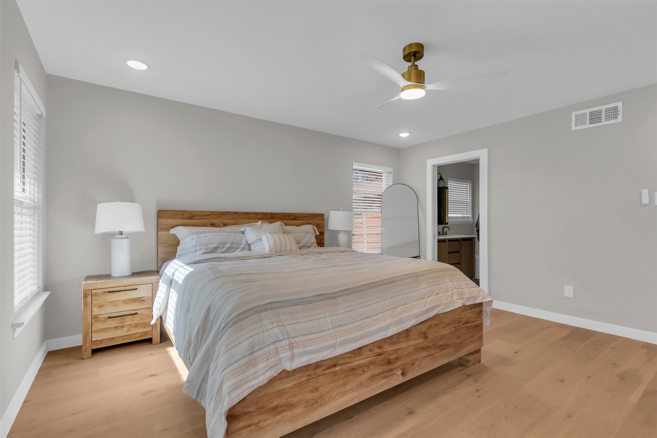 11107 Hillcrest Road