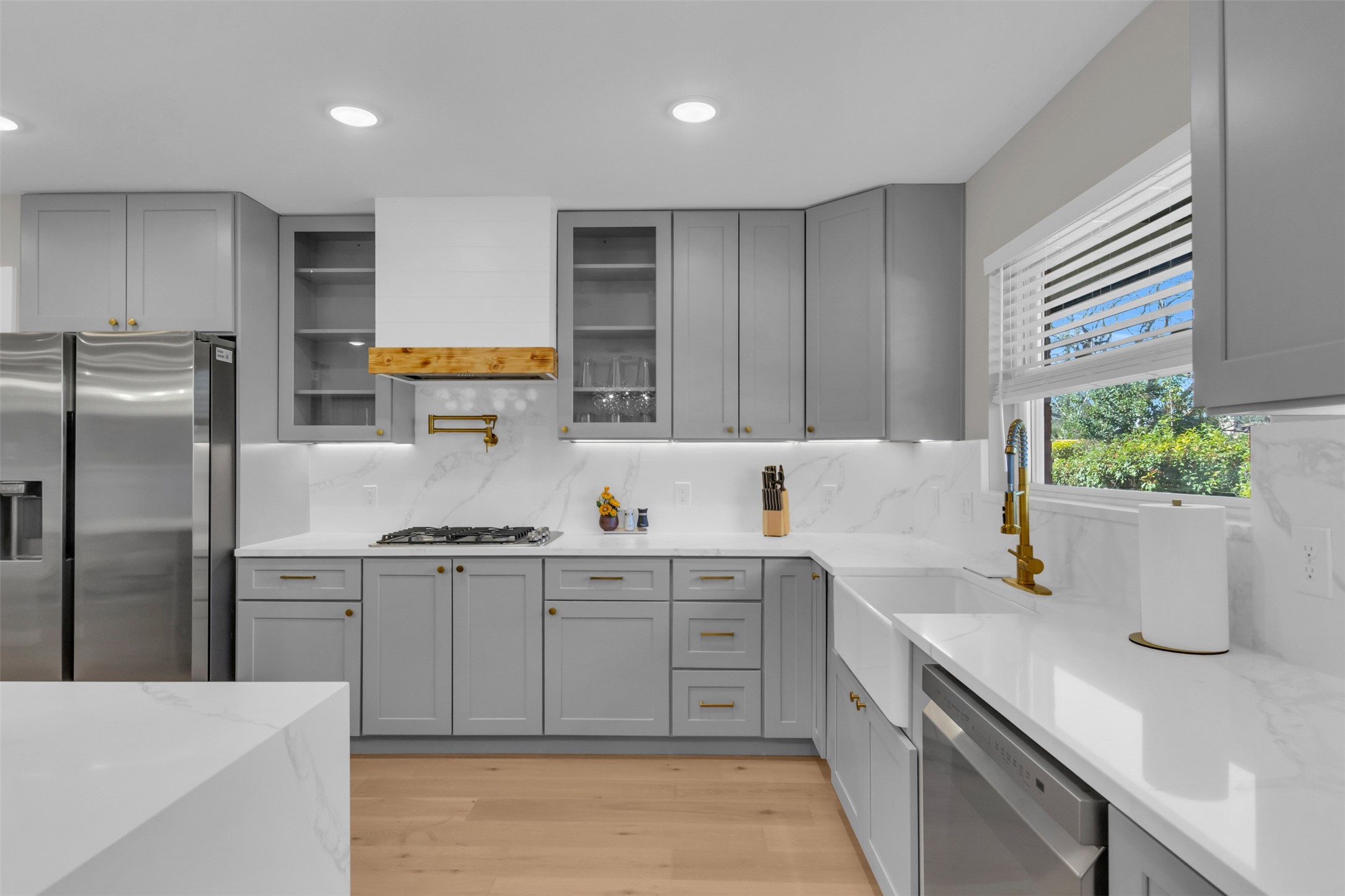 11107 Hillcrest Road