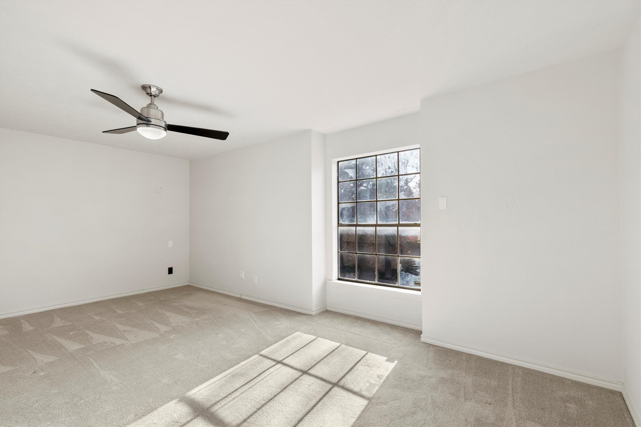 3801 S Versailles Avenue