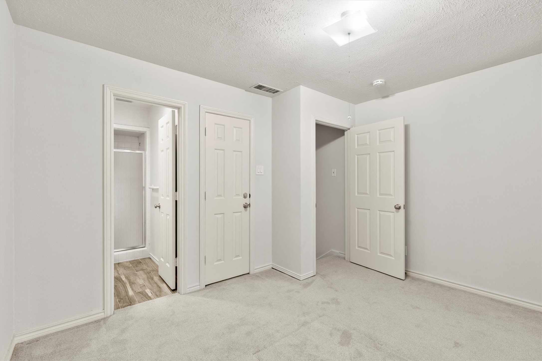 3801 S Versailles Avenue