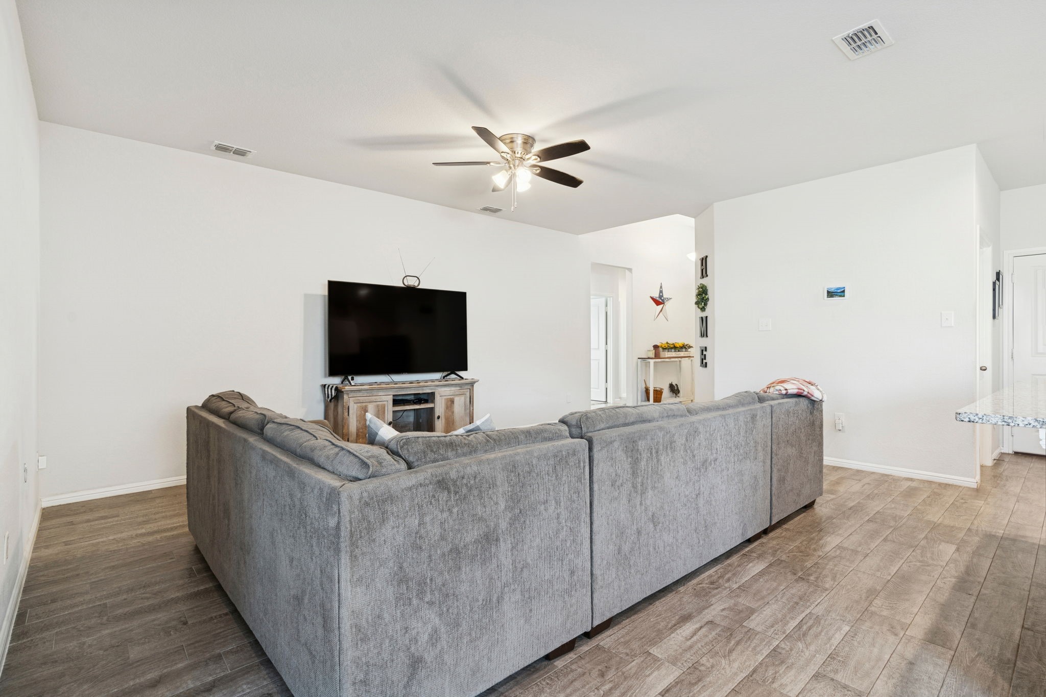 421 Houndstooth Drive