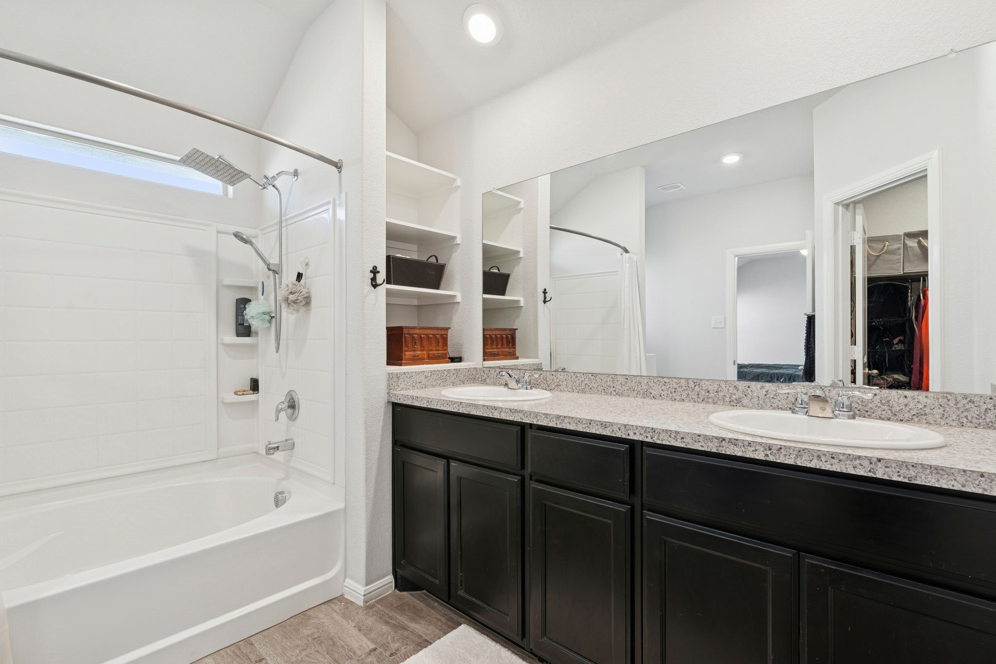 421 Houndstooth Drive