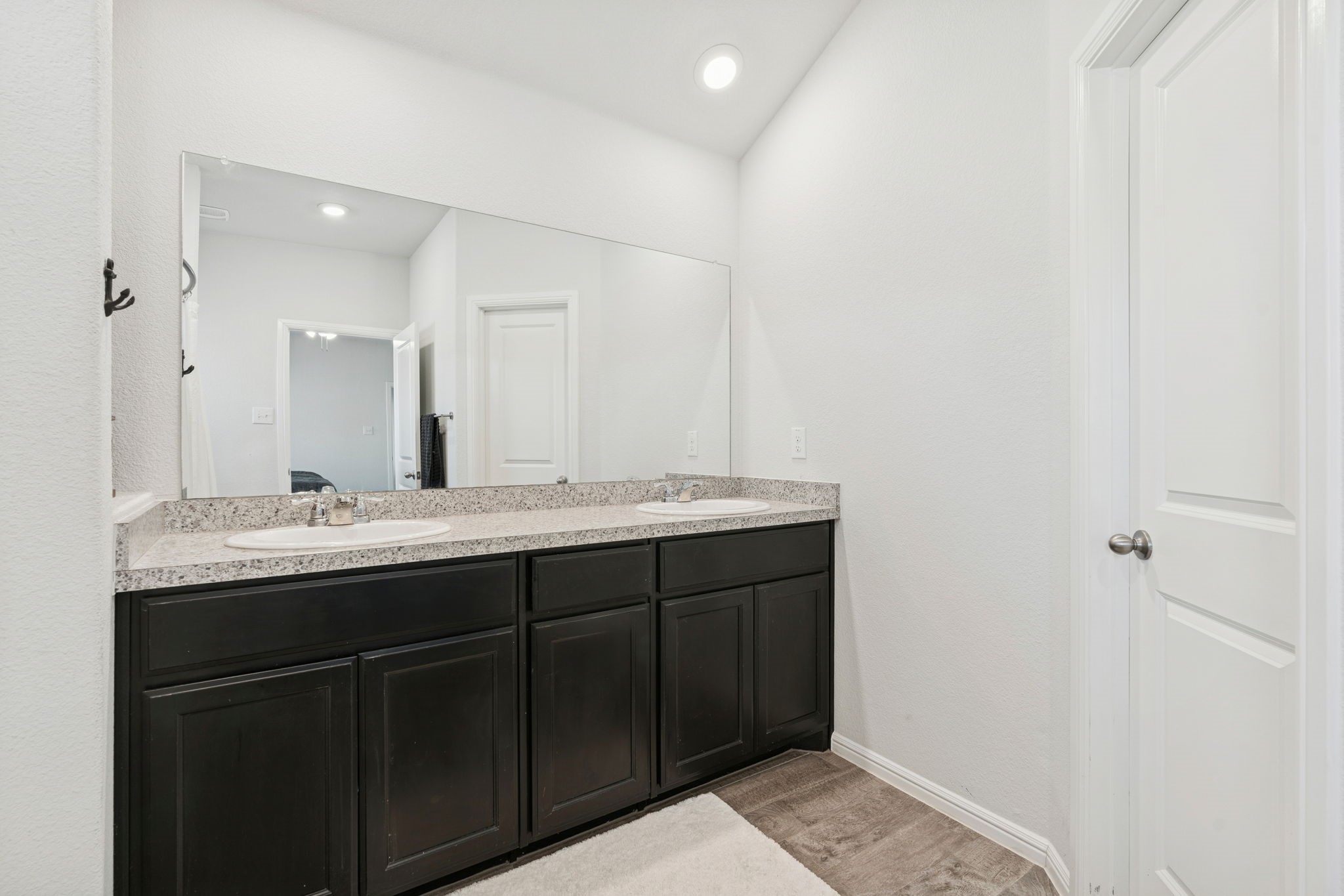 421 Houndstooth Drive