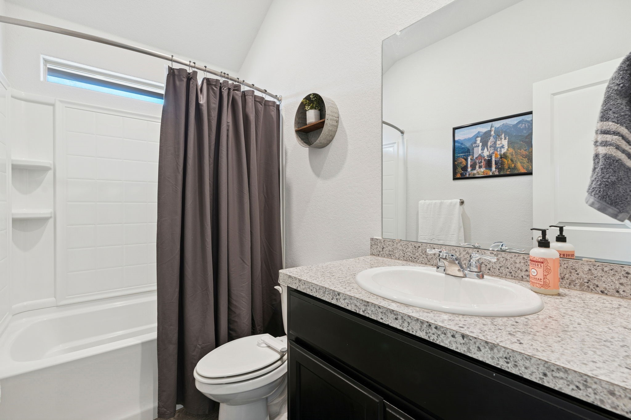 421 Houndstooth Drive