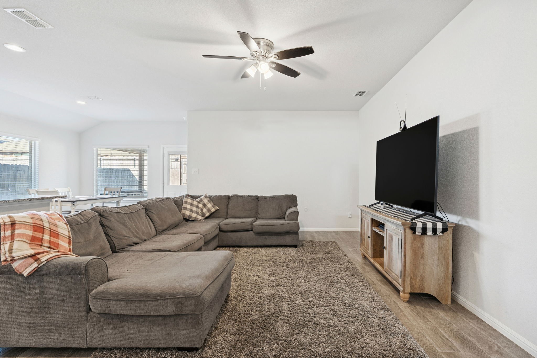 421 Houndstooth Drive