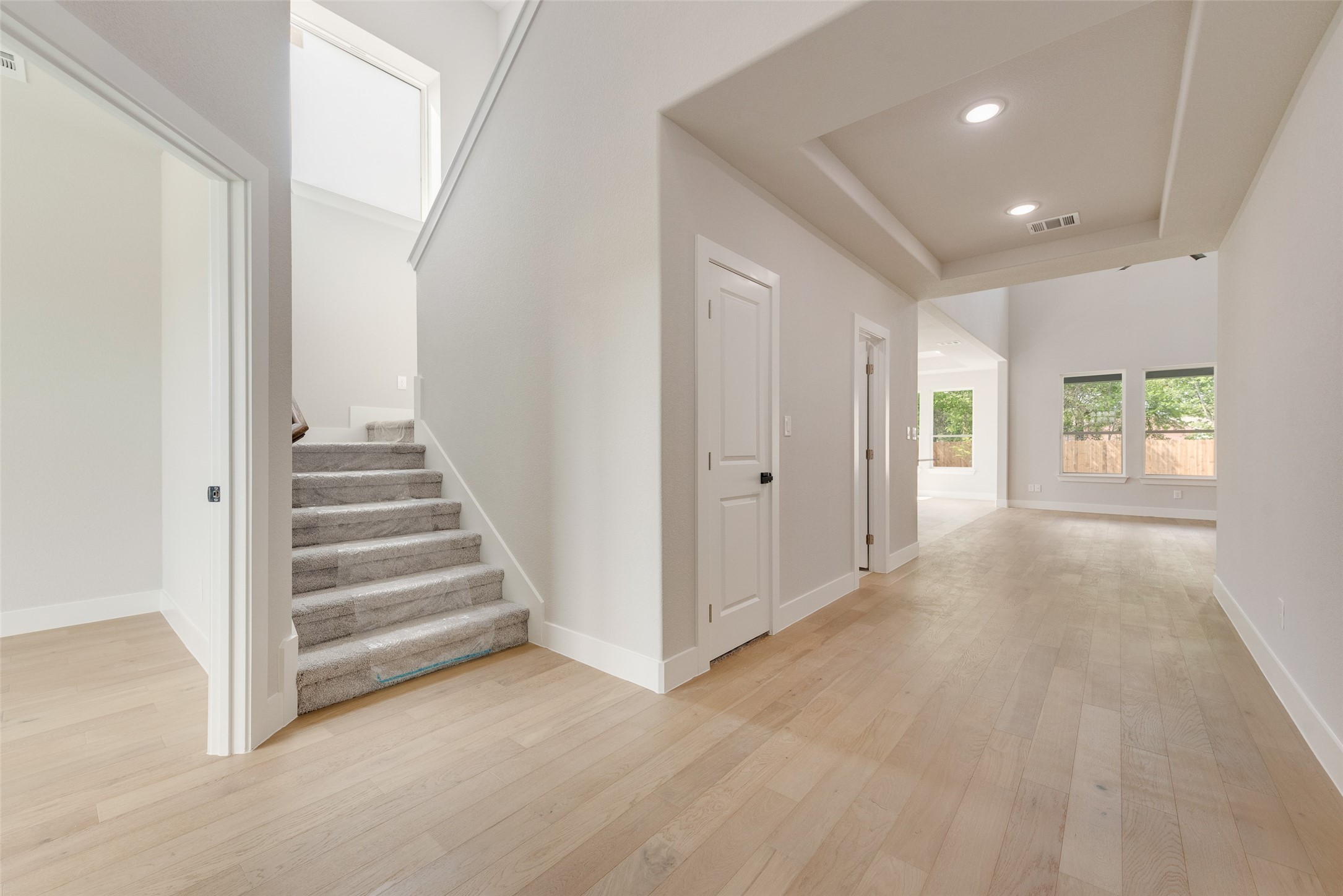 6810 Windward View Drive