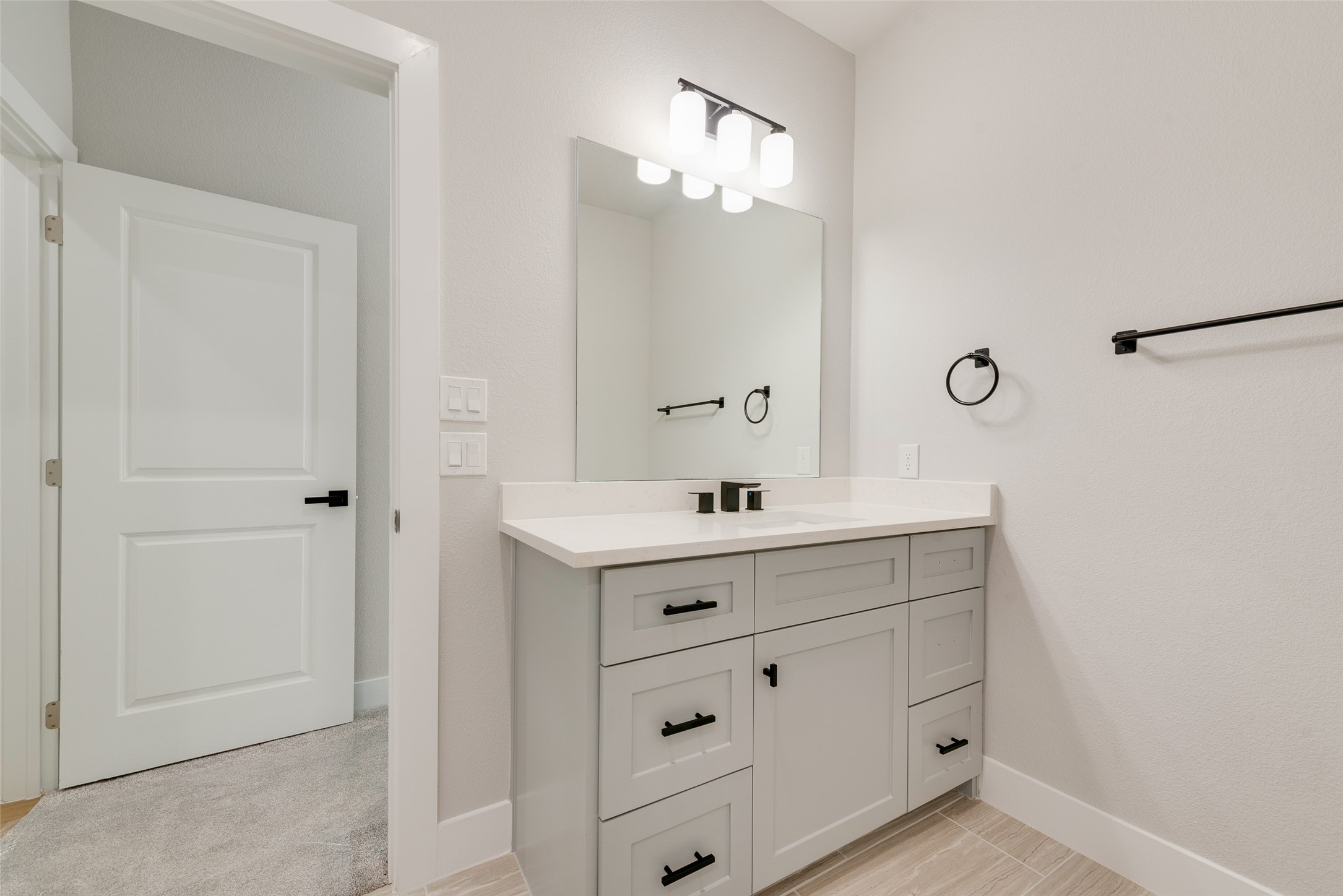 6810 Windward View Drive