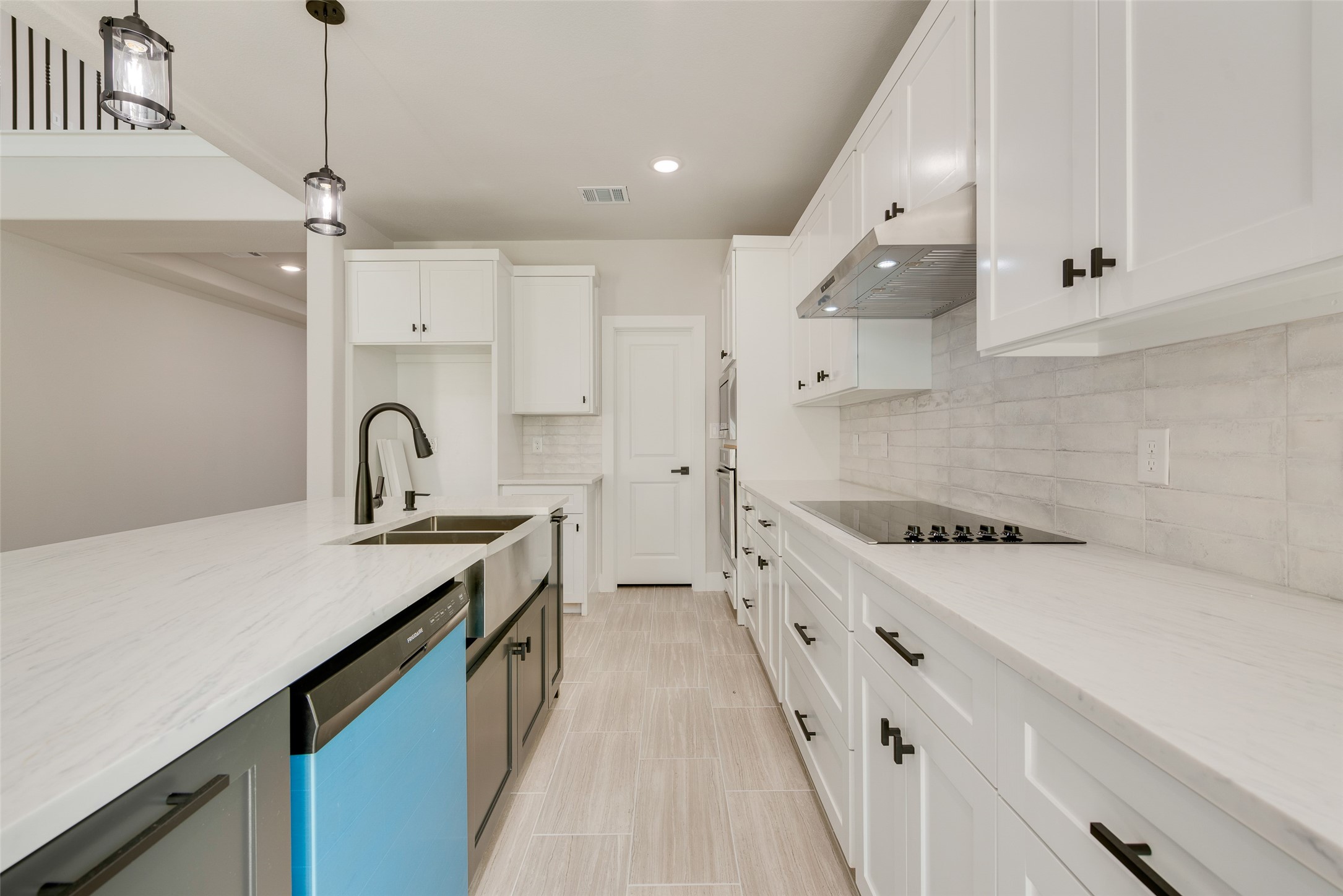 6810 Windward View Drive