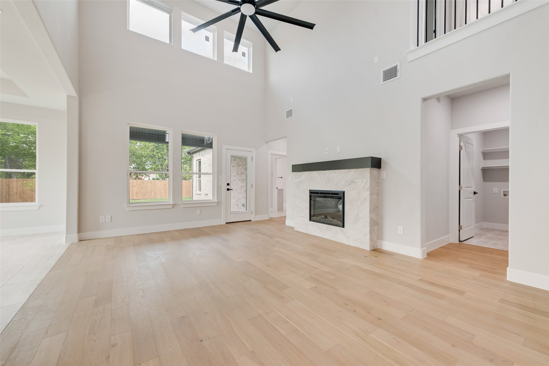 6810 Windward View Drive