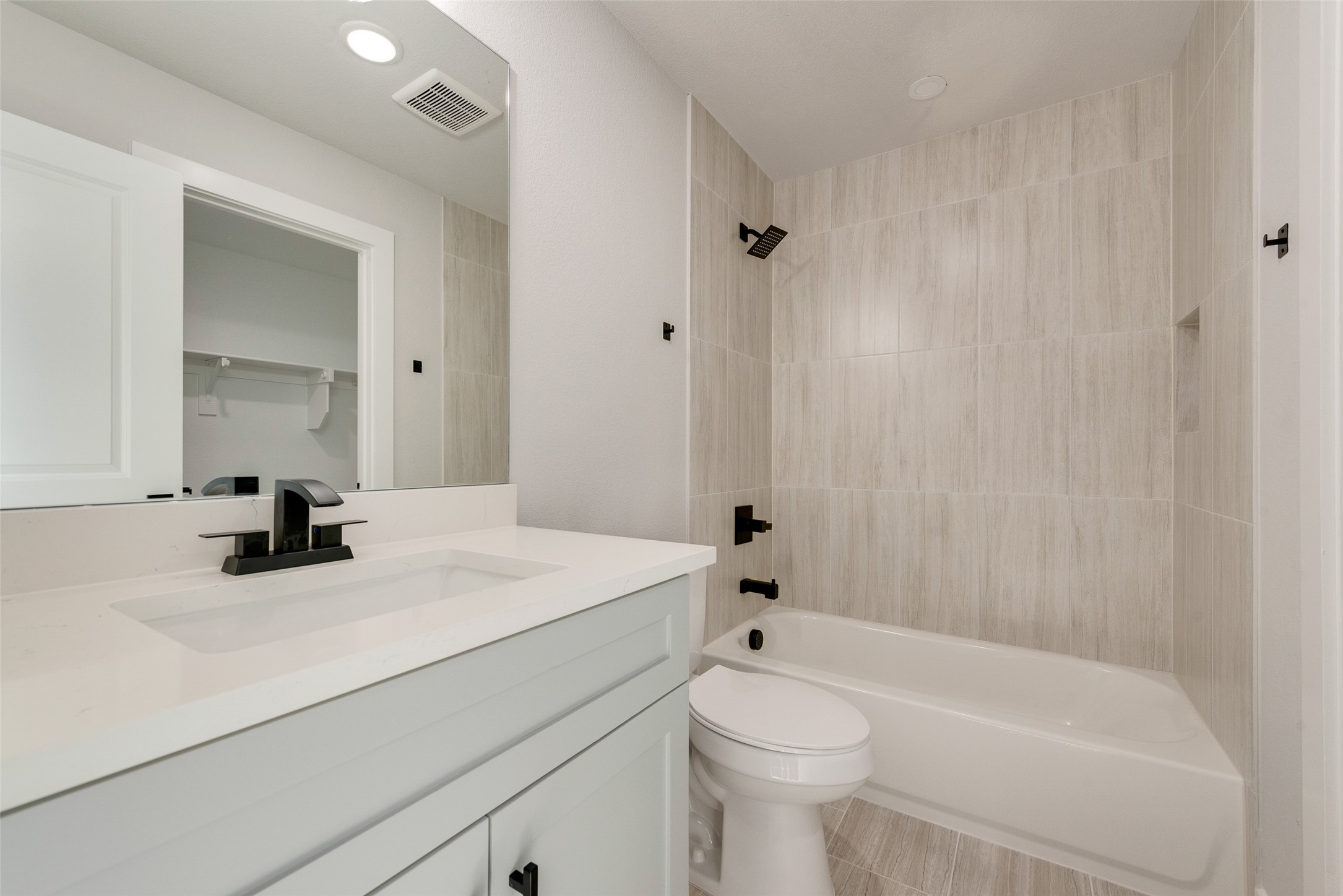 6810 Windward View Drive