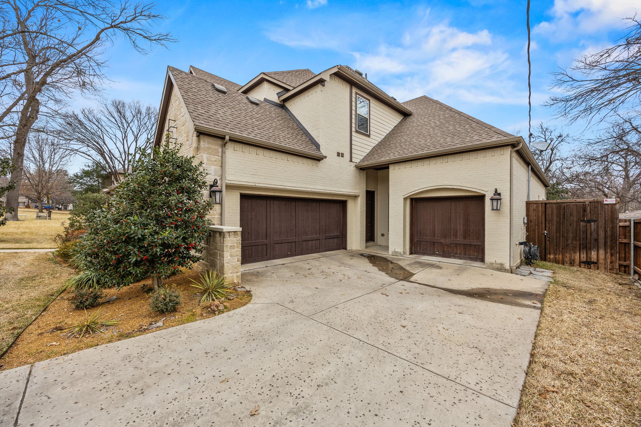 3932 Frontier Lane