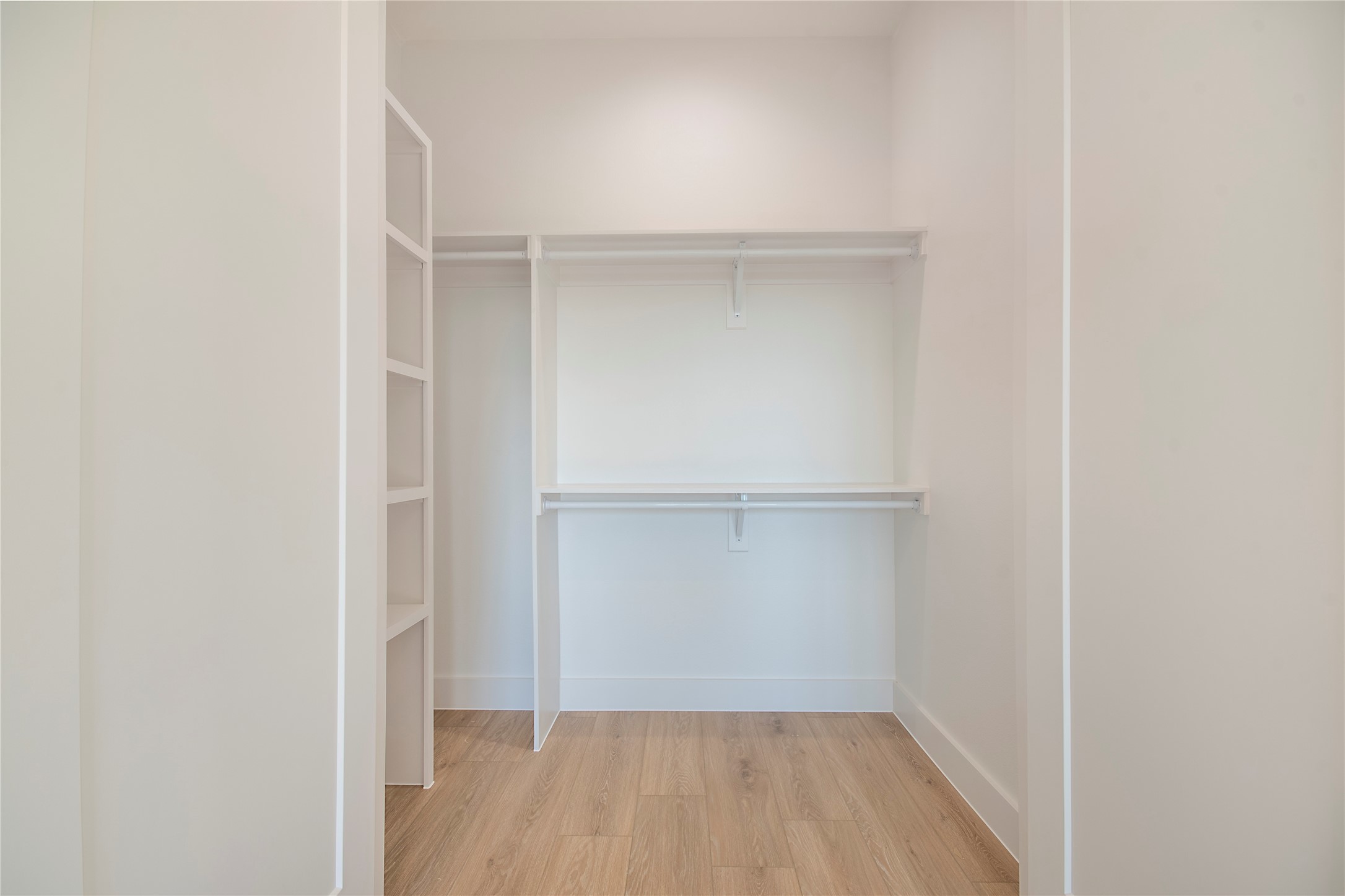 2203 Hondo Avenue 105