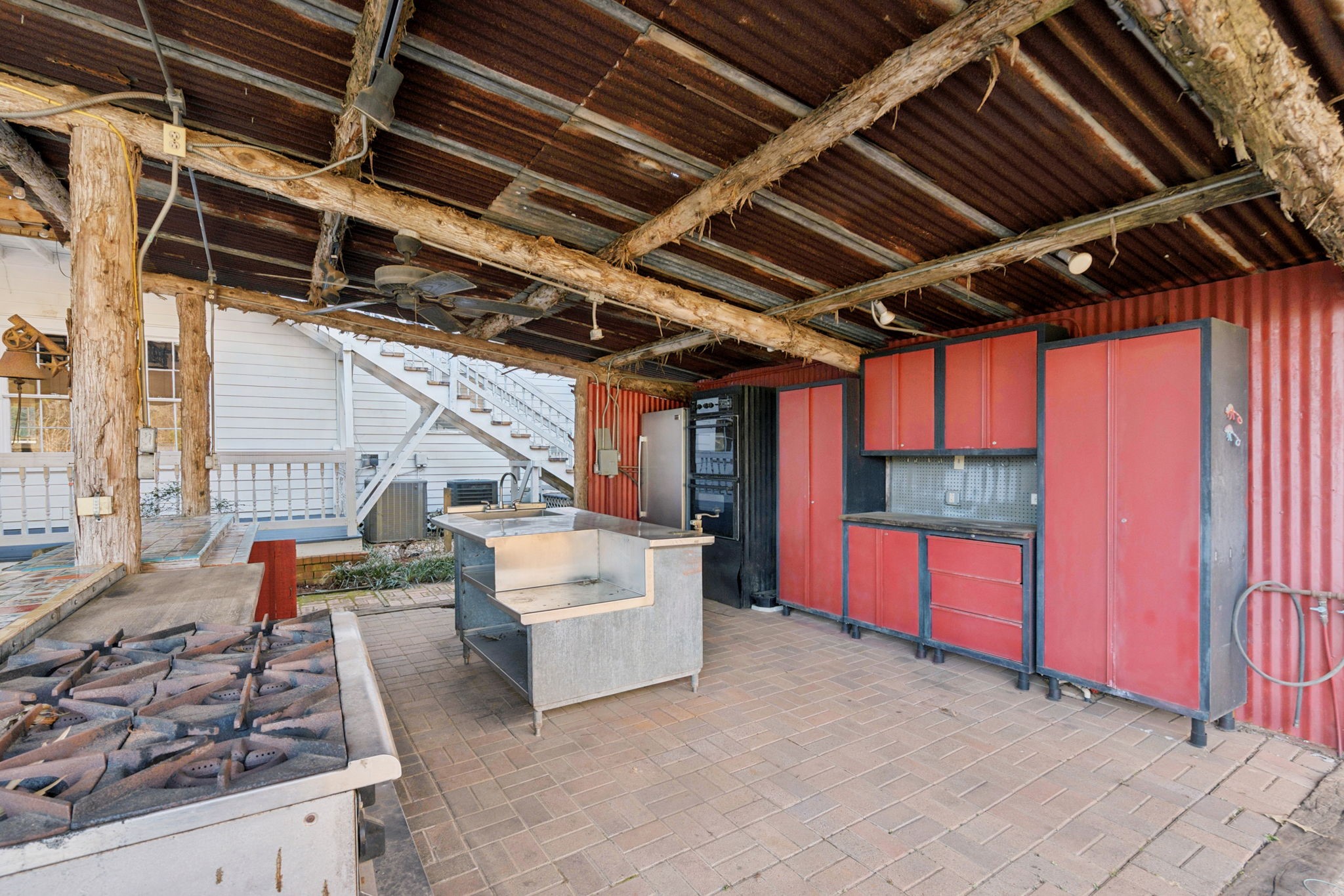 18621 County Road 477