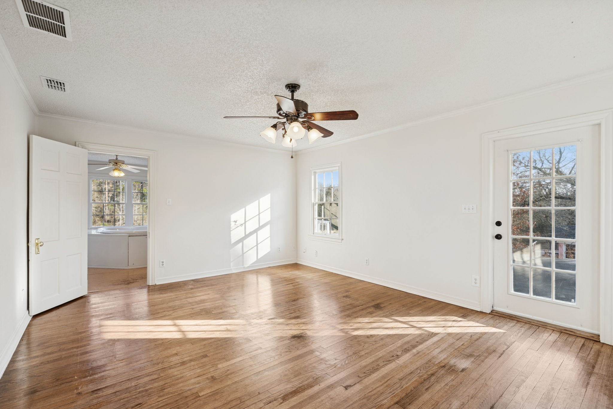 18621 County Road 477