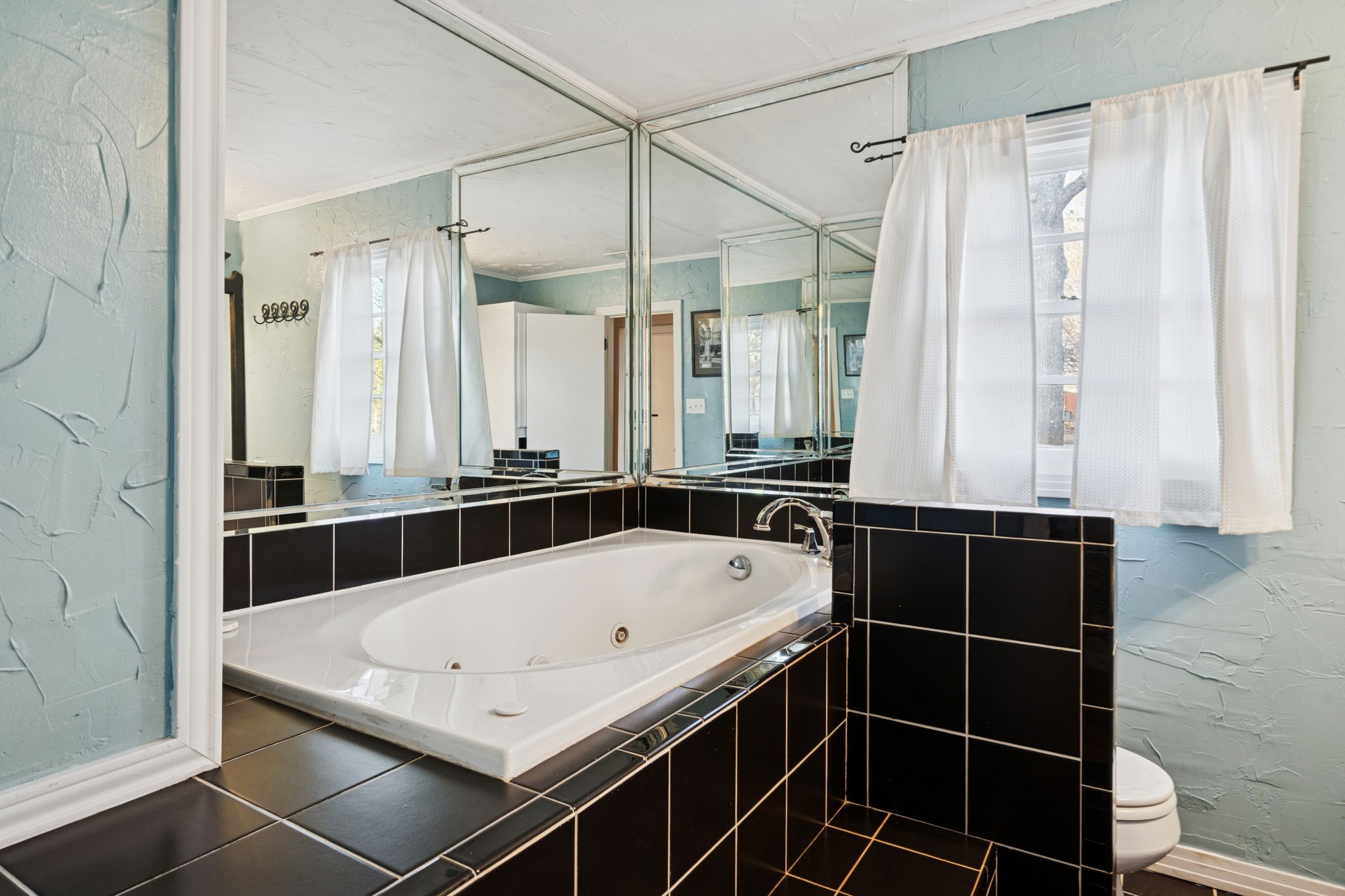 18621 County Road 477