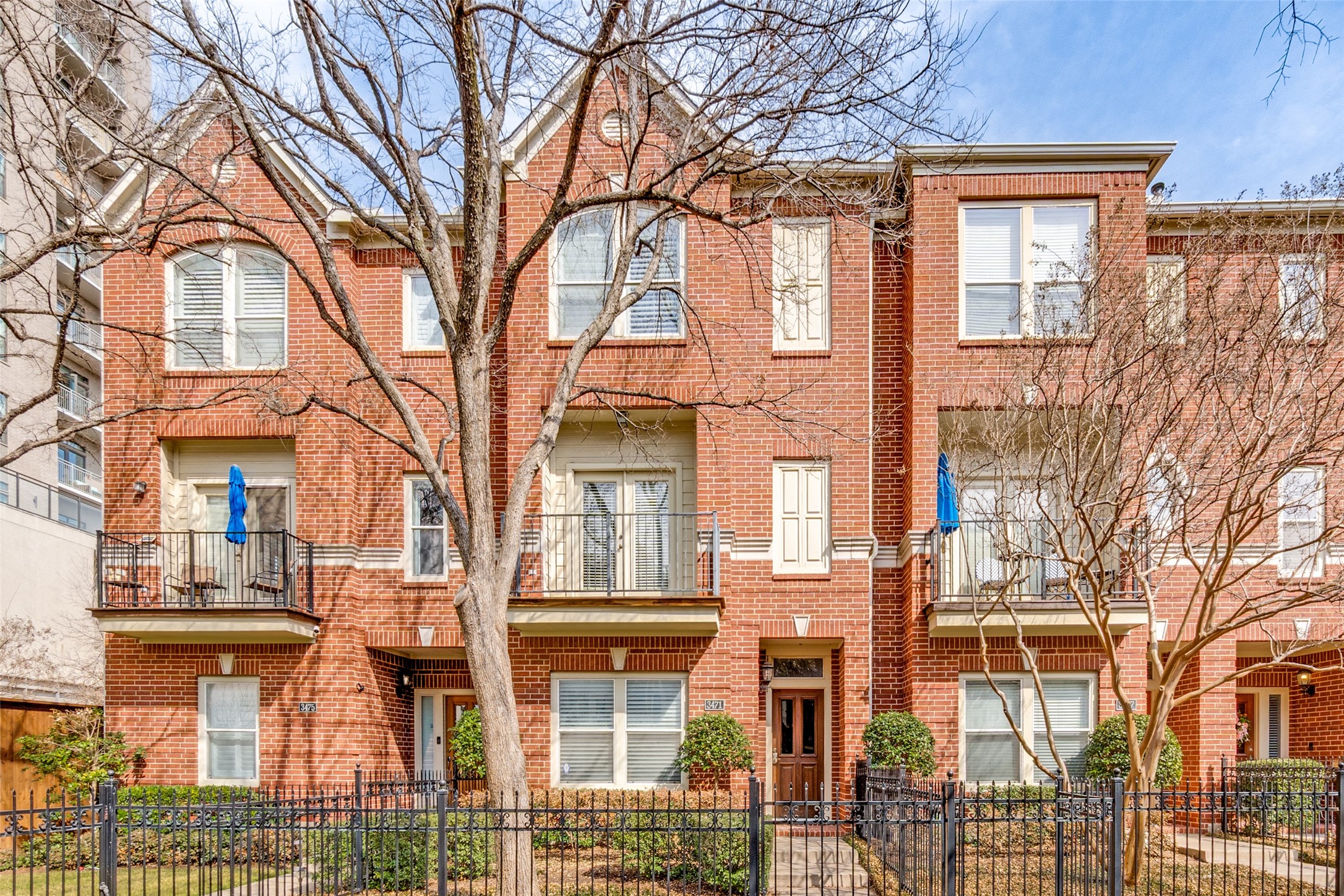 3471 Howell Street