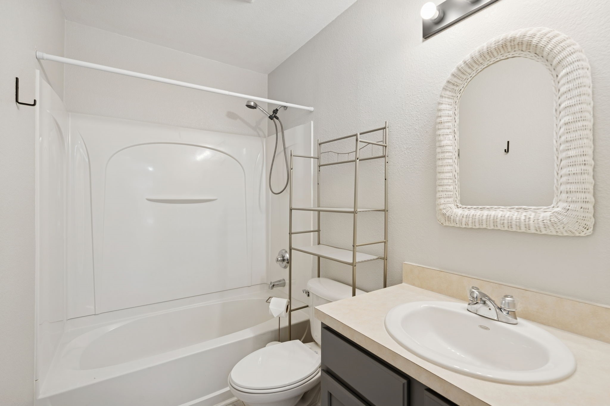 1408 Riverside Drive