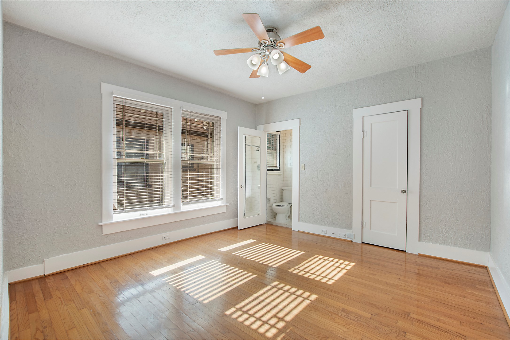 2222 Harrison Avenue