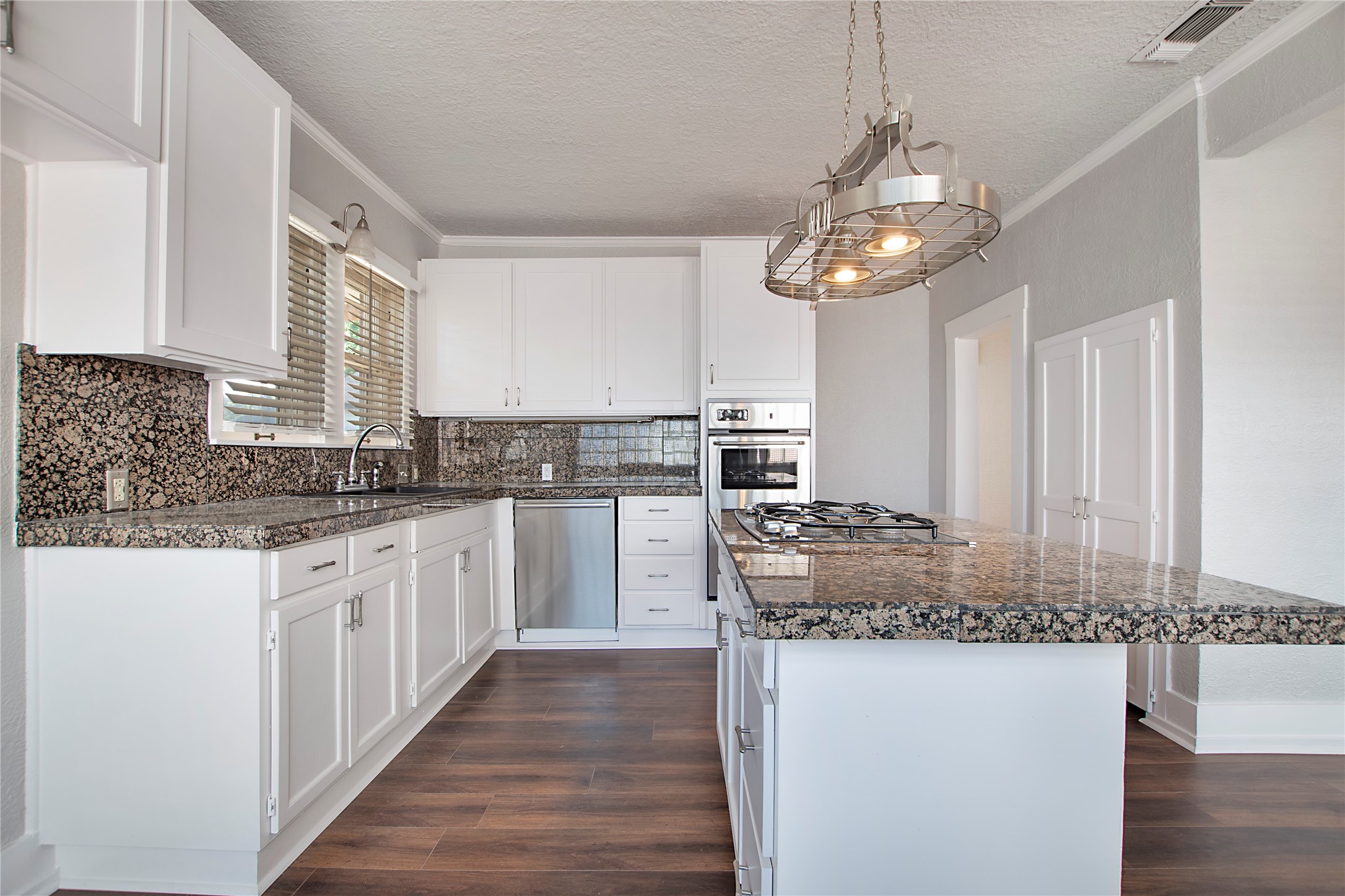 2222 Harrison Avenue