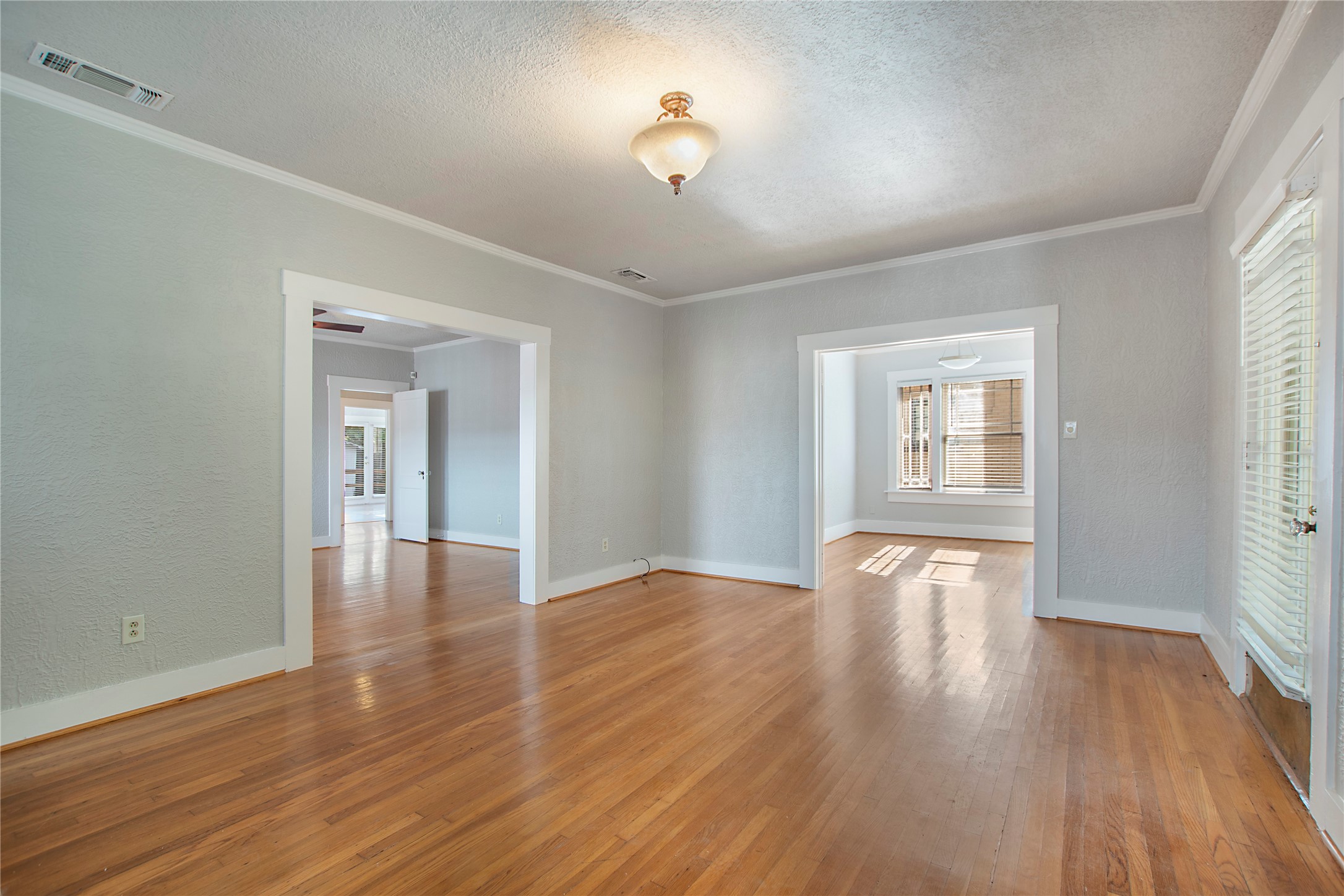 2222 Harrison Avenue