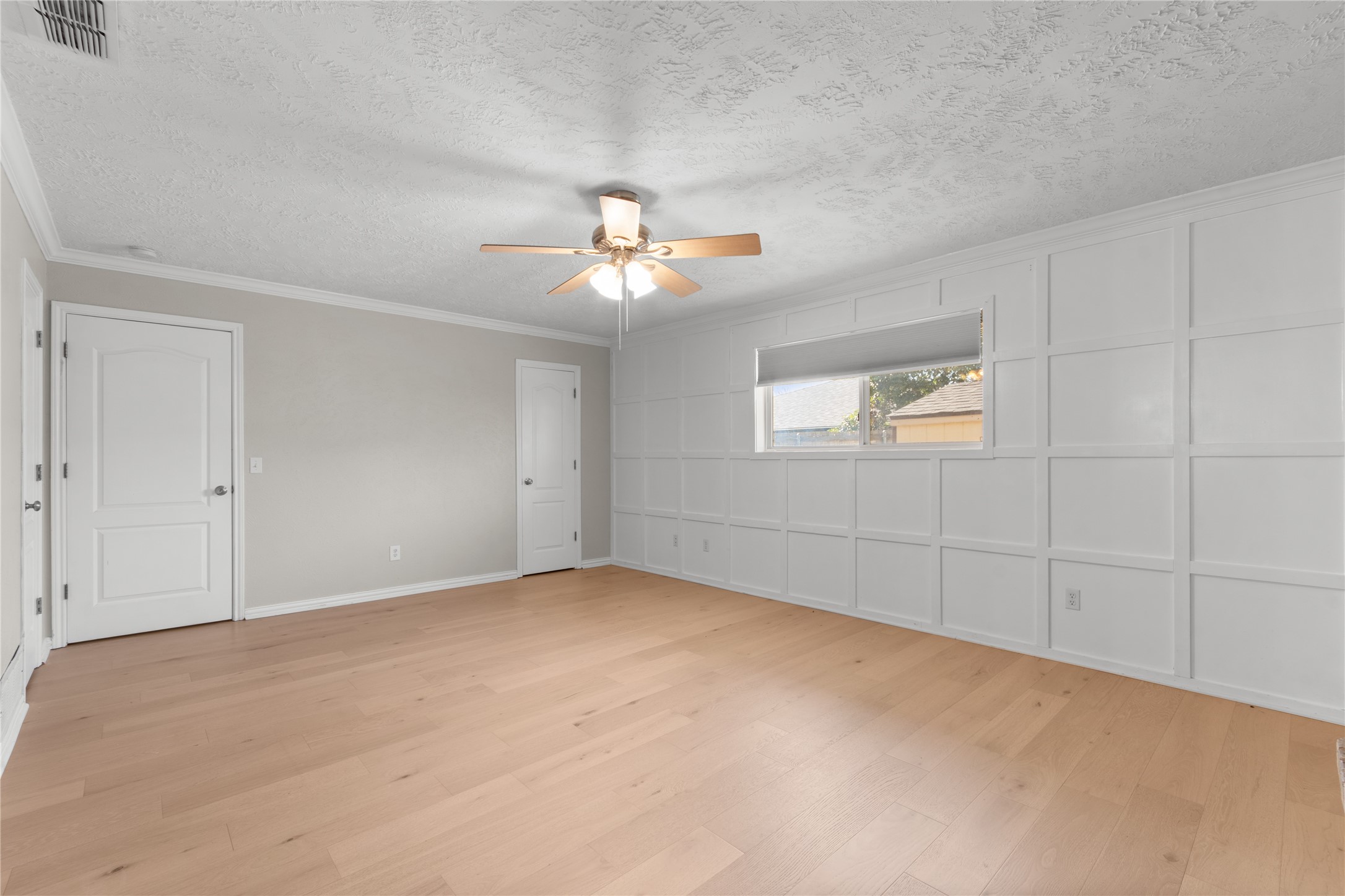 609 Lake Ridge Drive