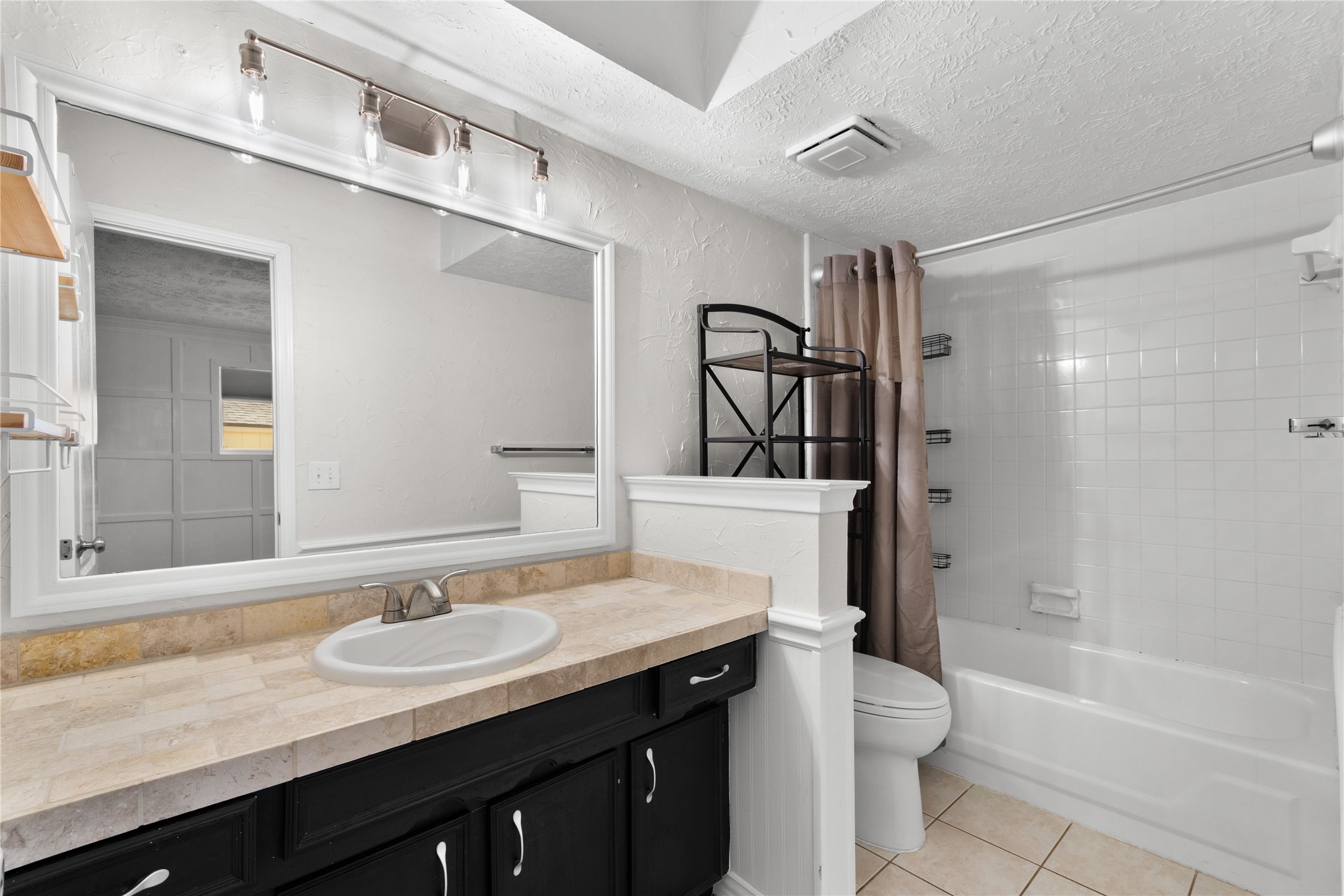 609 Lake Ridge Drive