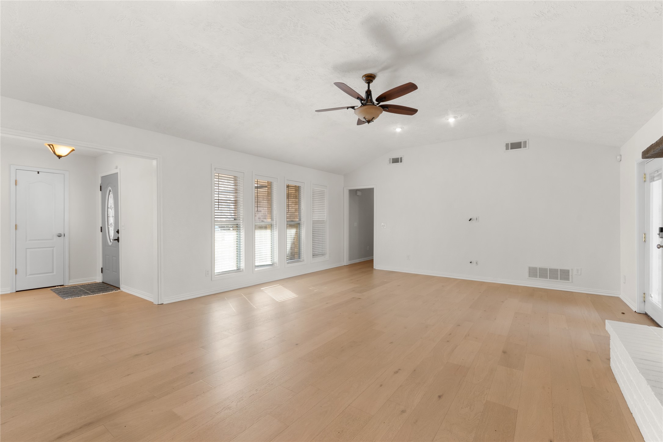 609 Lake Ridge Drive