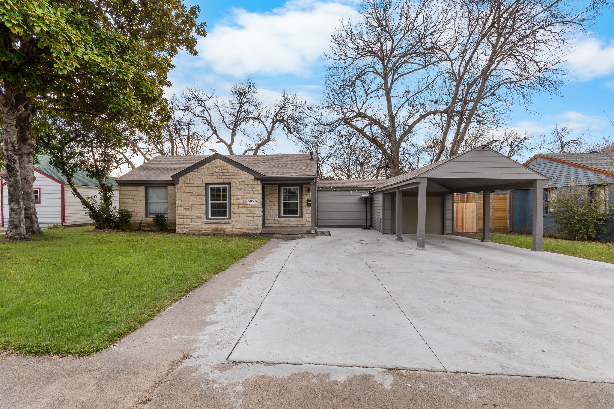 5826 Overlook Drive