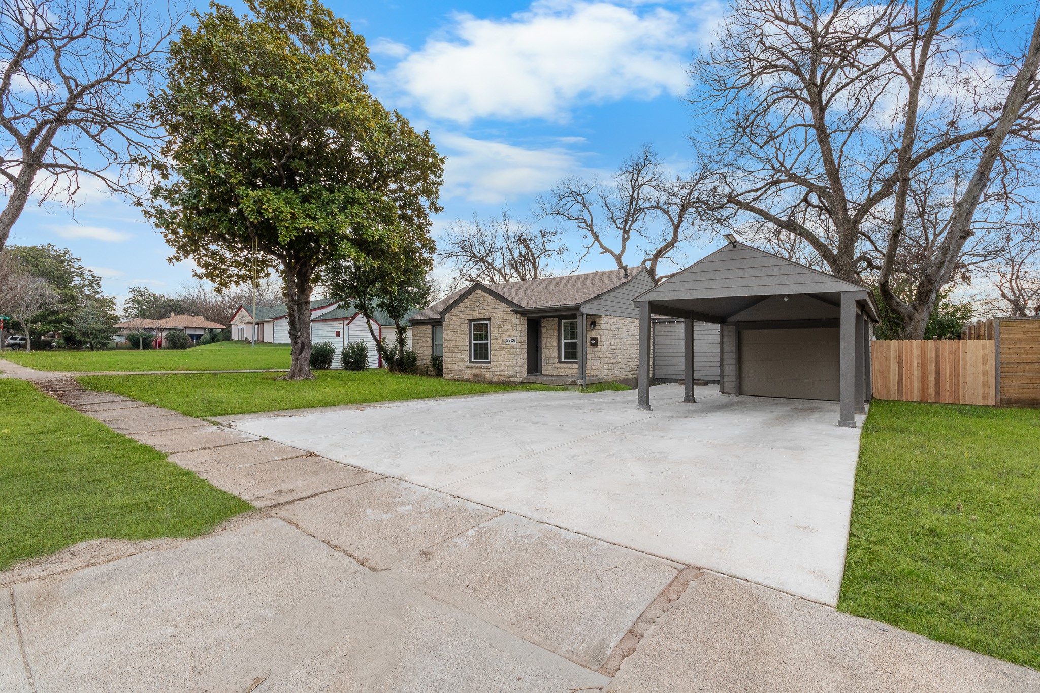 5826 Overlook Drive