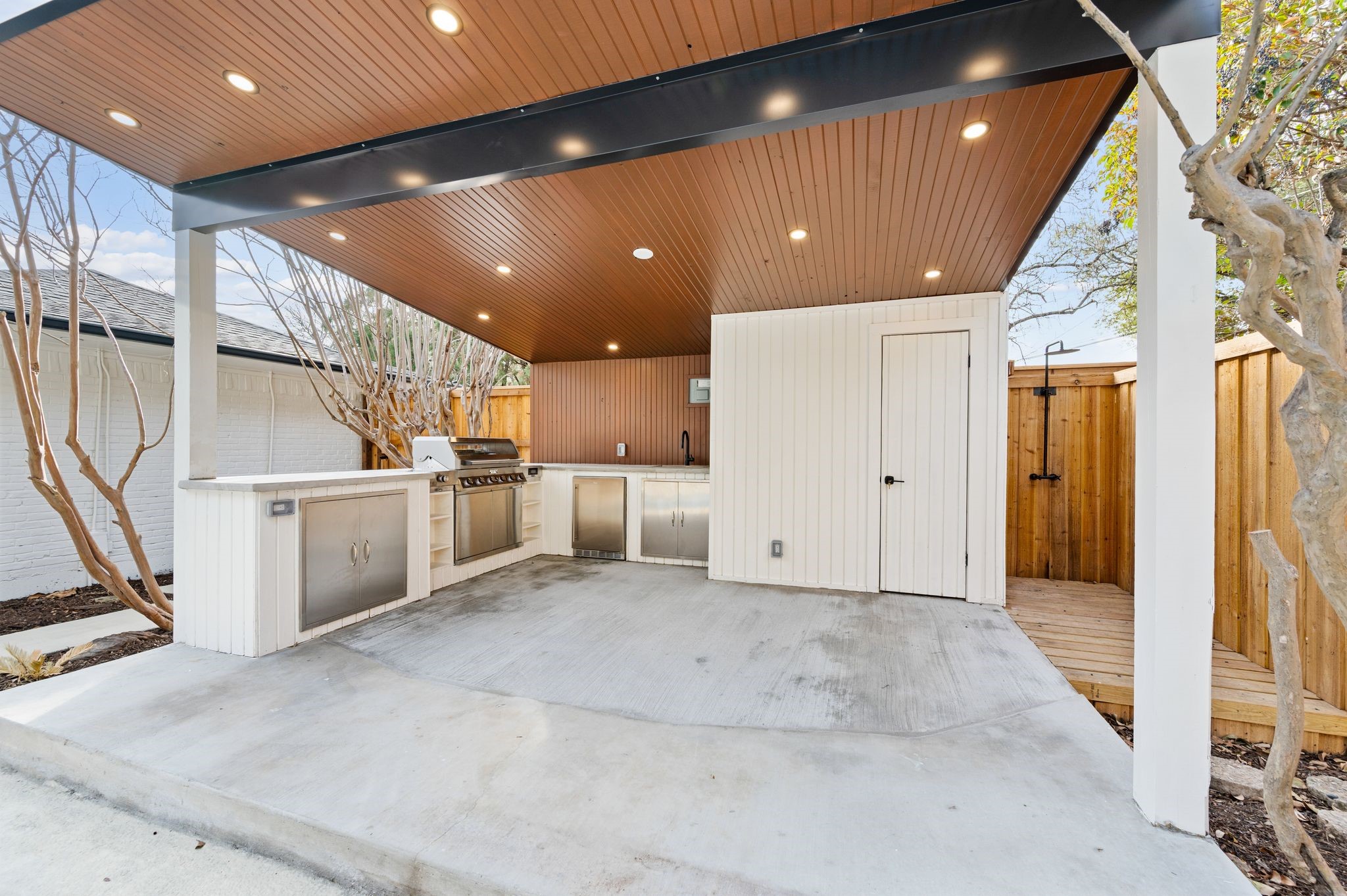 3945 Shady Hill Drive