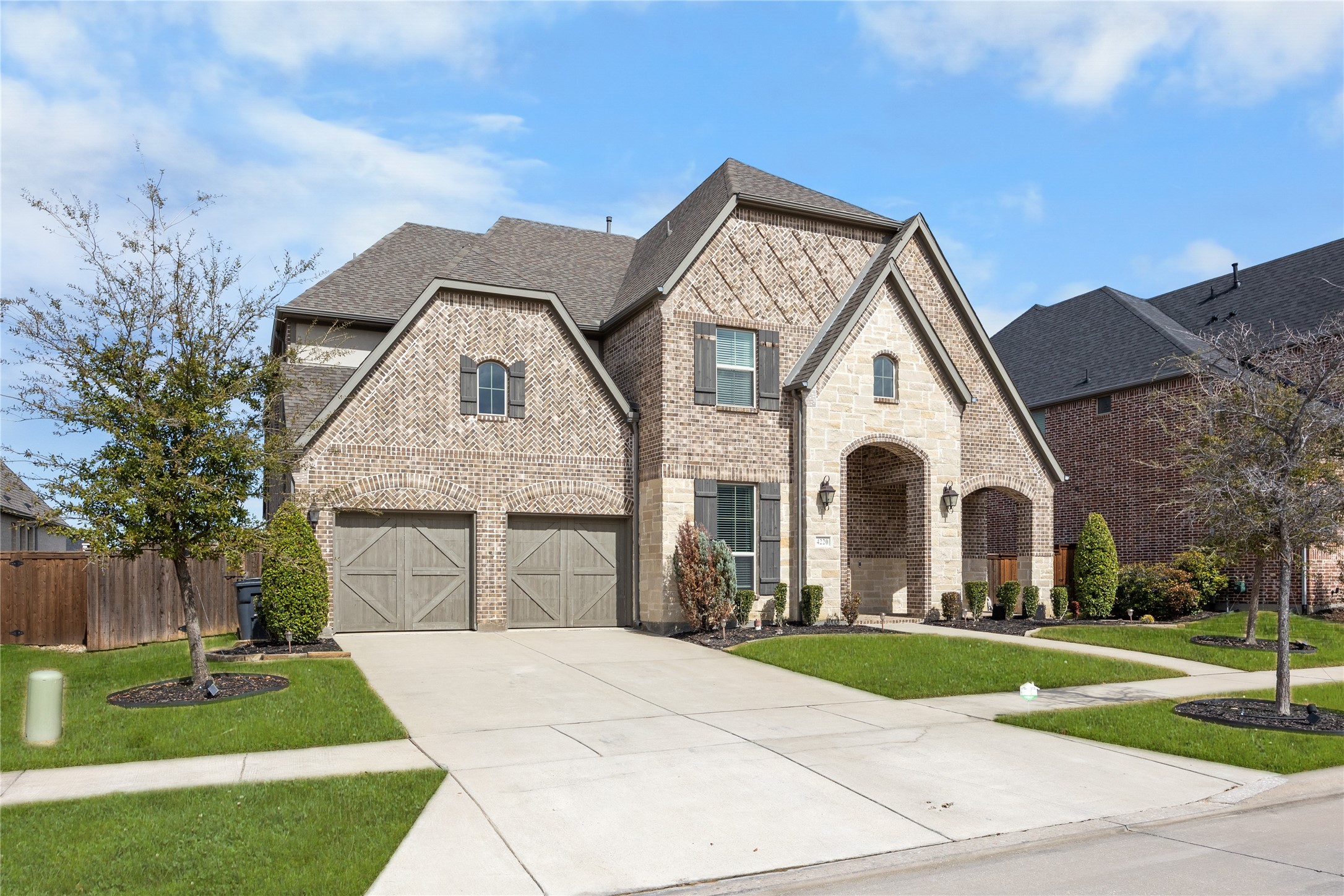 4220 Paddock Lane
