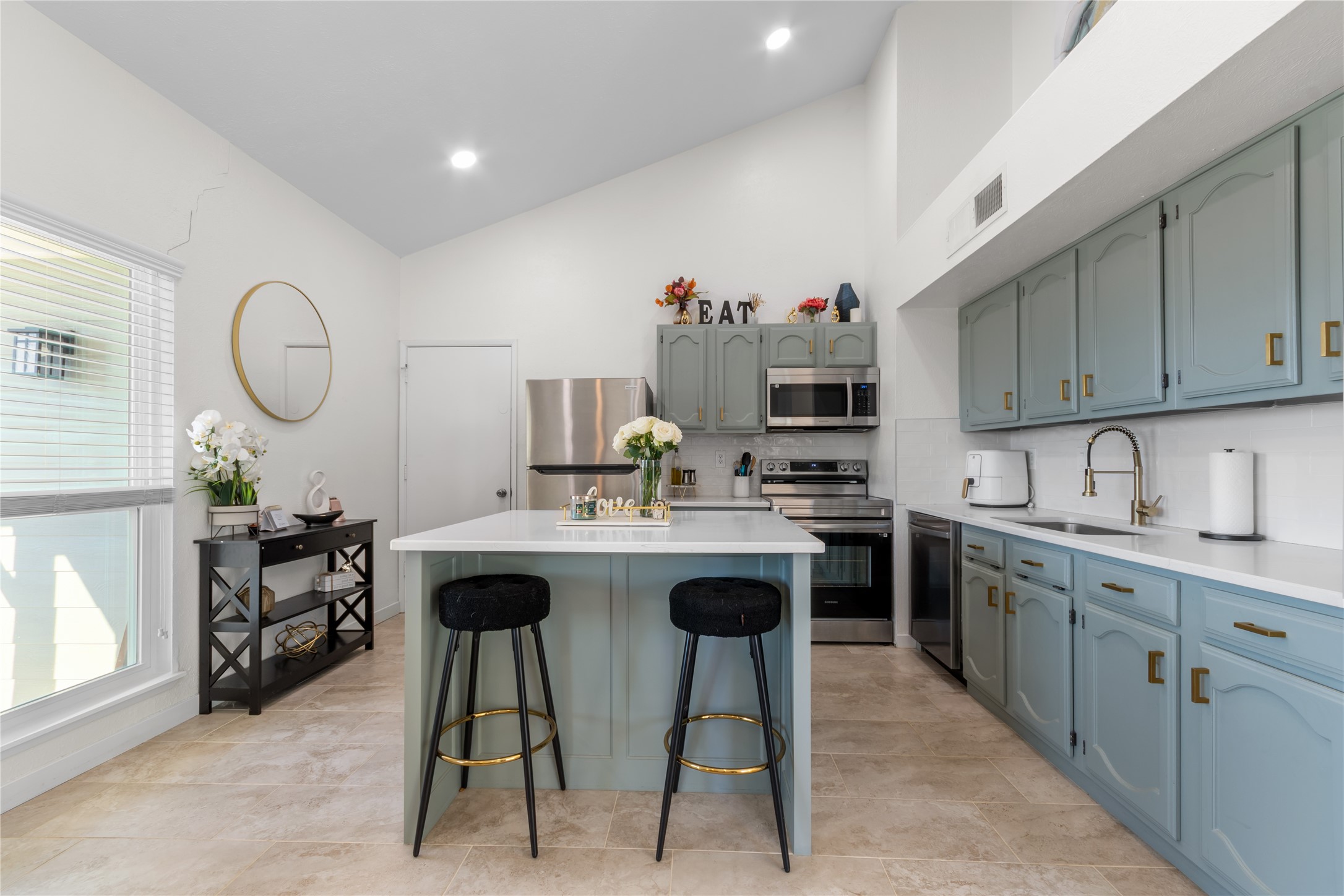 7500 Independence Drive