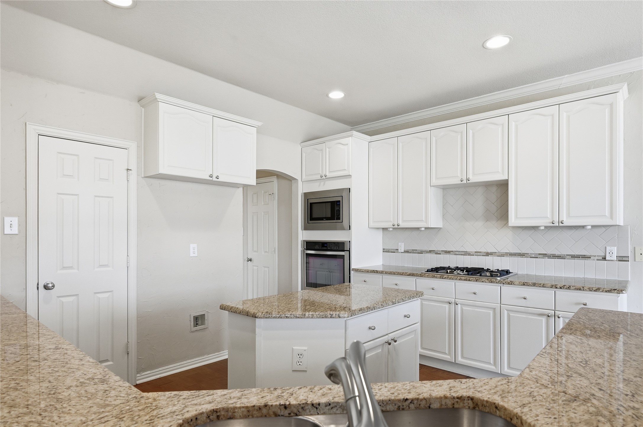 303 Chestnut Cove Circle